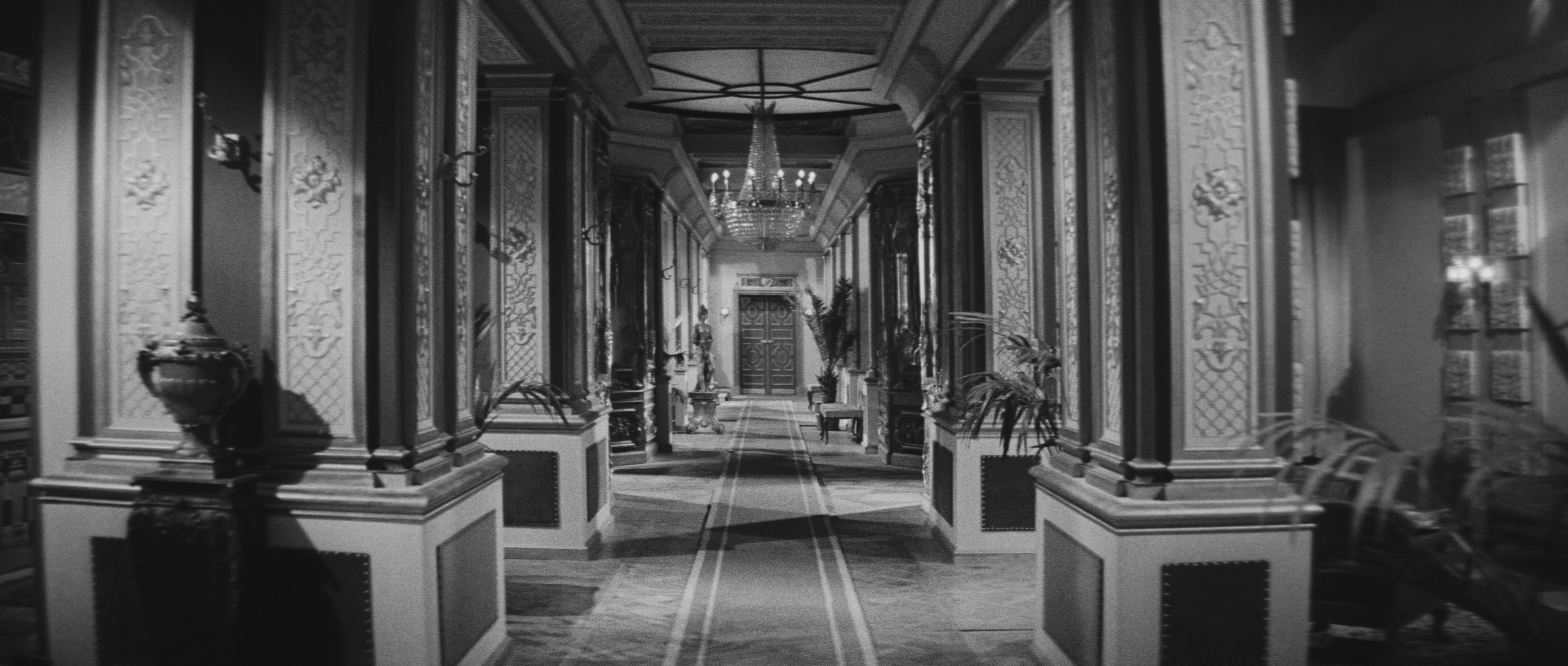 L'année dernière à Marienbad (1961), wide, 2.35:1 — film still