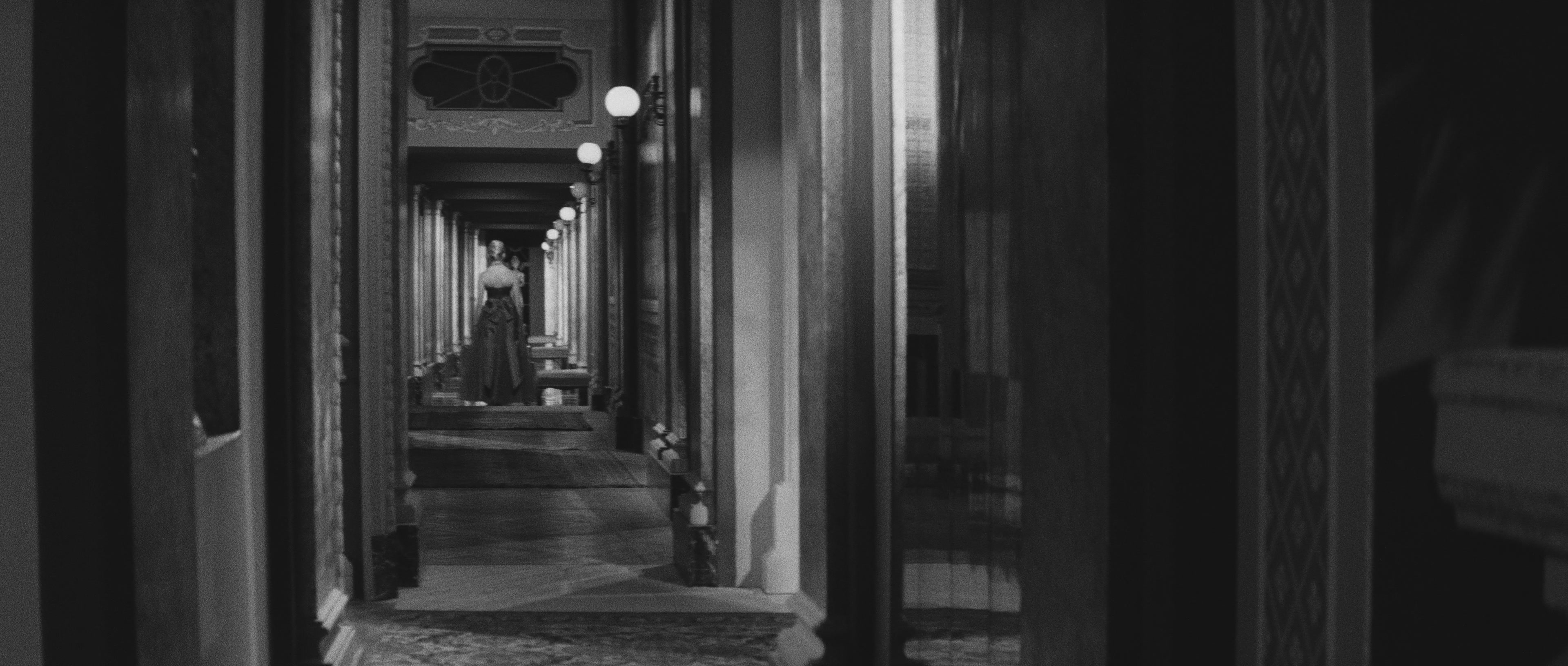 L'année dernière à Marienbad (1961), wide, 2.35:1 — film still
