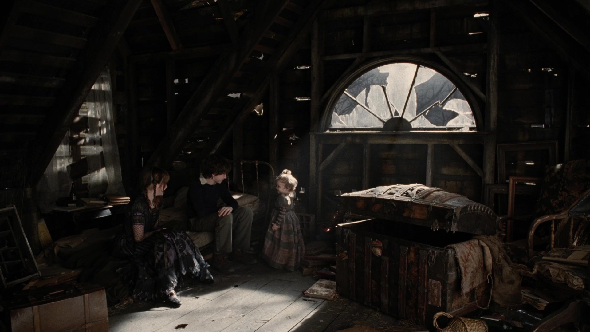 A Series of Unfortunate Events (2004), wide, 1.78:1 — film still
