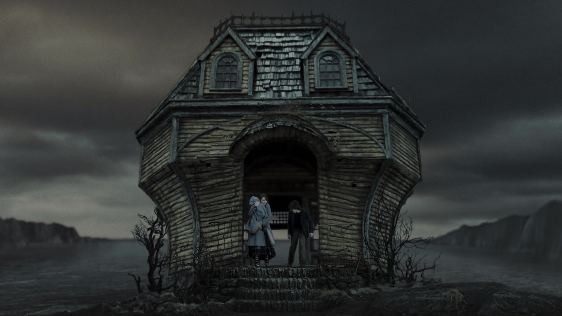 A Series of Unfortunate Events (2004), wide, 1.78:1 — film still