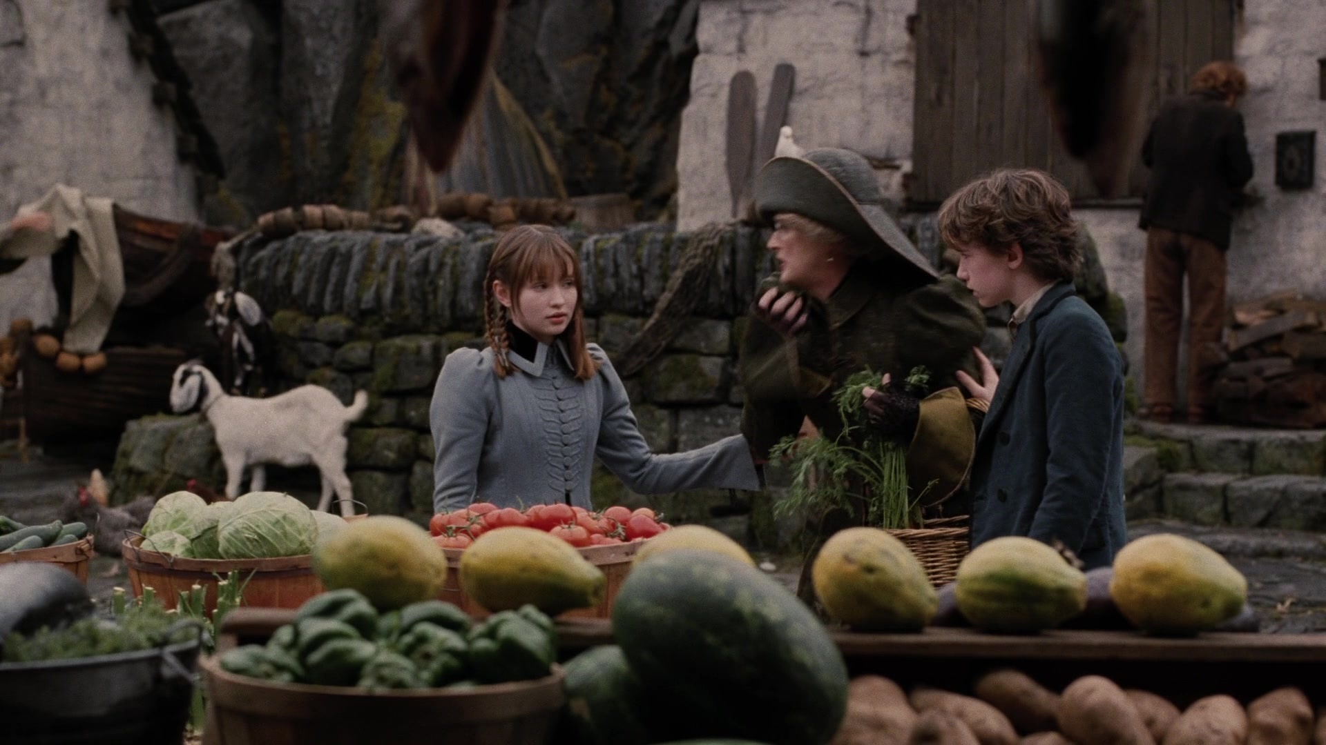 A Series of Unfortunate Events (2004), medium, 1.78:1 — film still