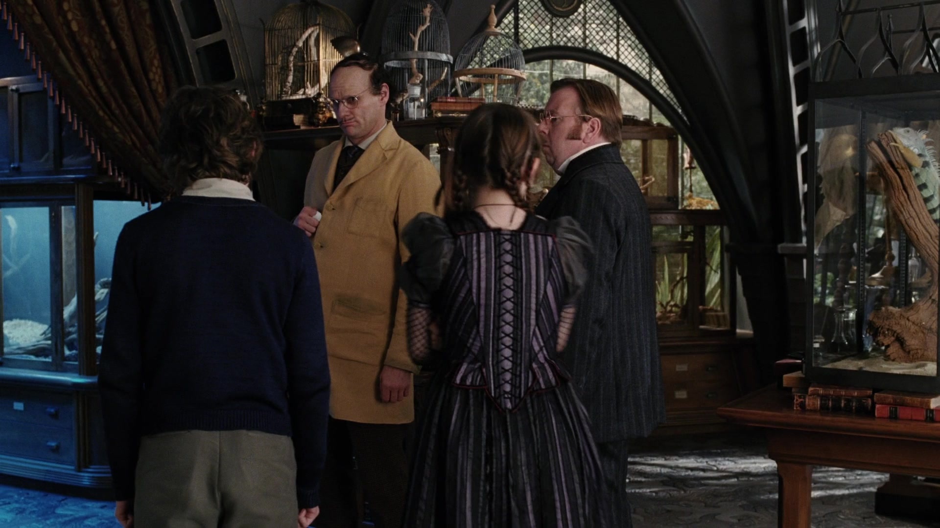 A Series of Unfortunate Events (2004), wide, 1.78:1 — film still