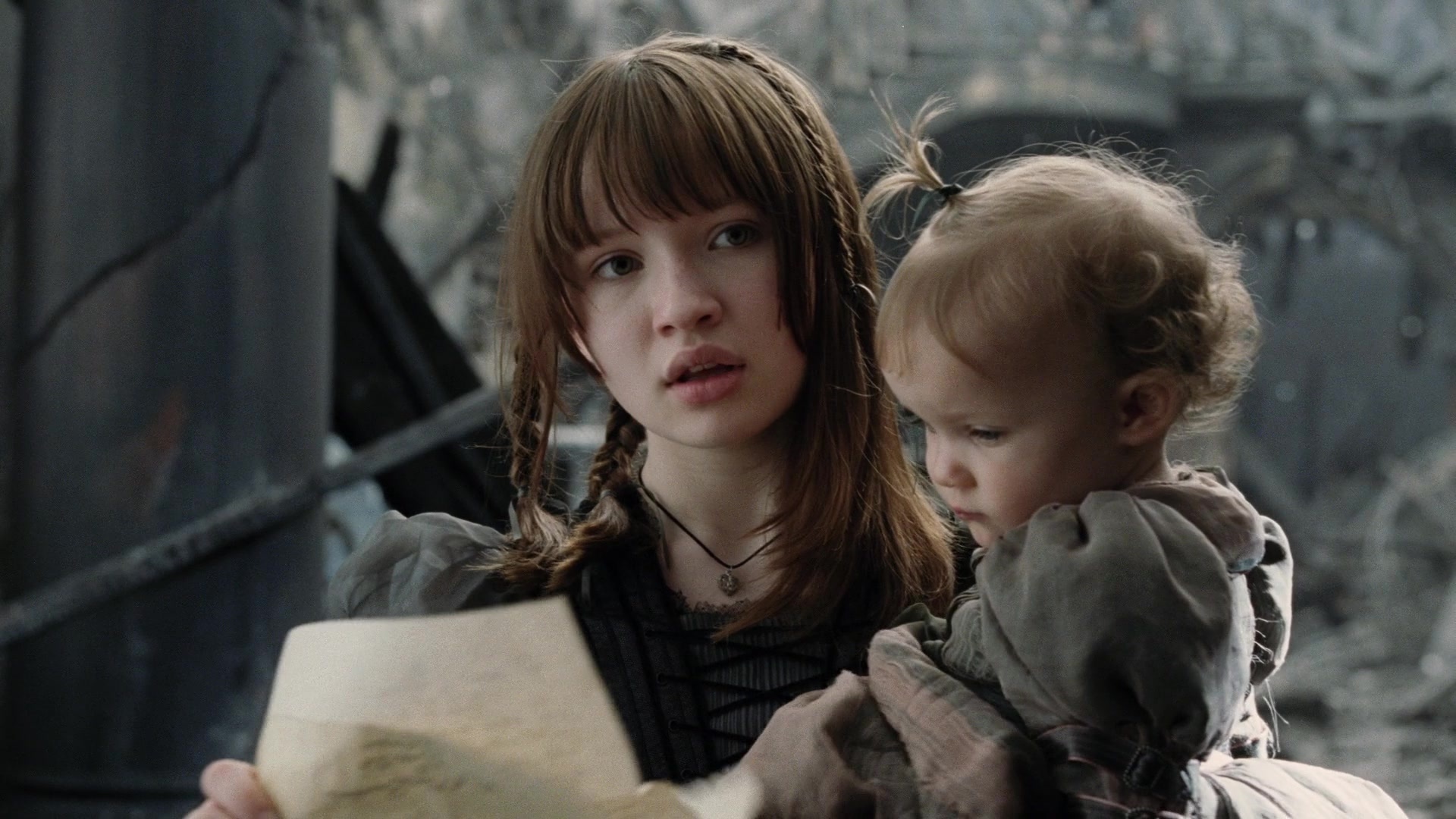 A Series of Unfortunate Events (2004), medium, 1.78:1 — film still