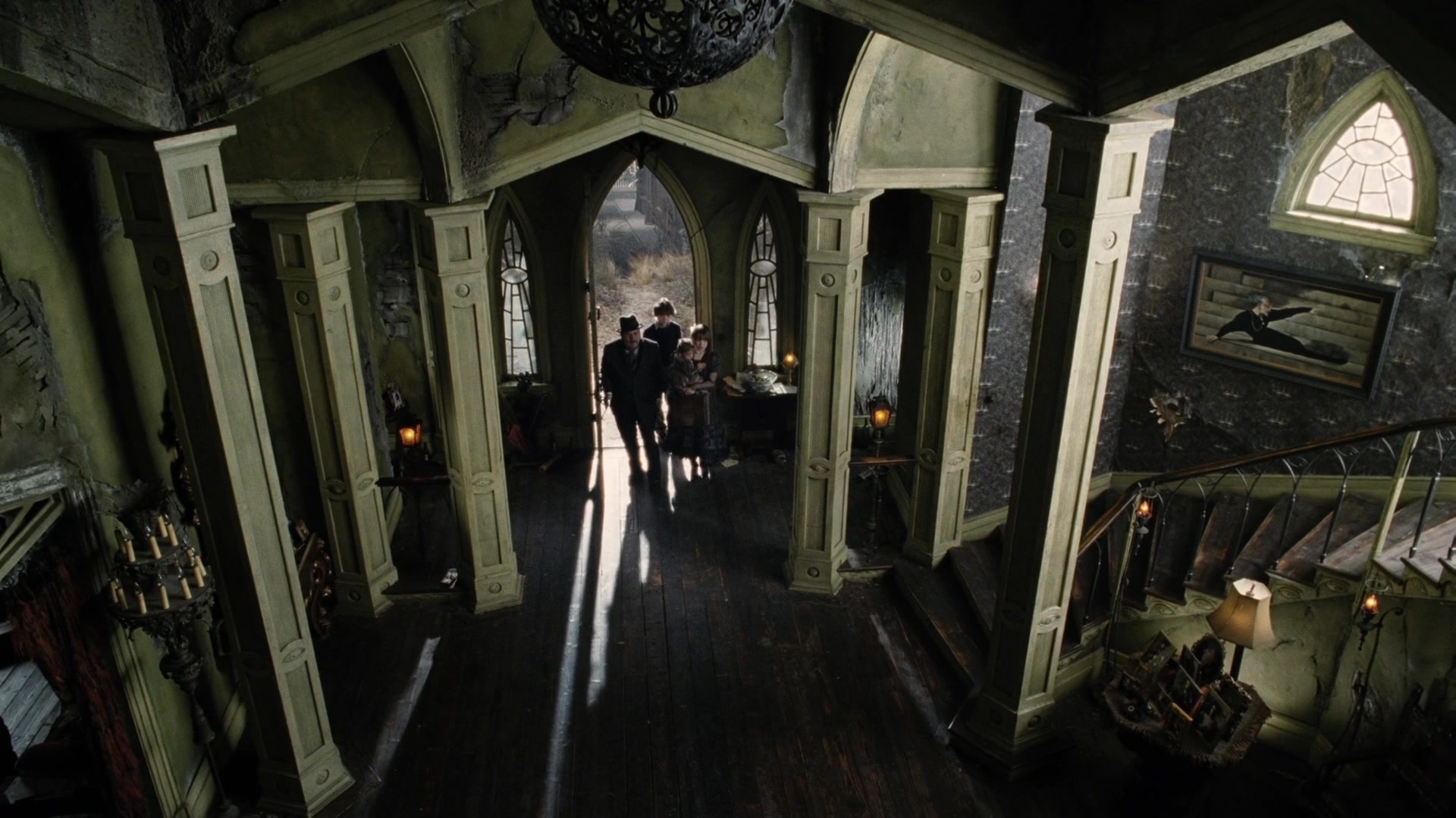A Series of Unfortunate Events (2004), wide, 1.78:1 — film still