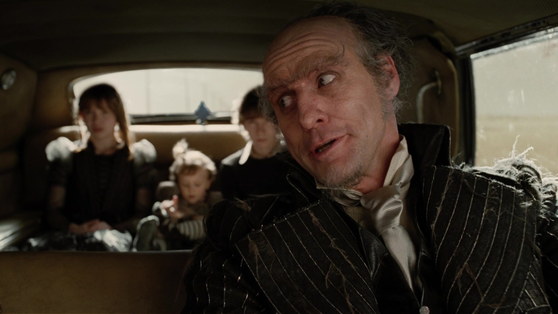 A Series of Unfortunate Events (2004), wide, 1.78:1 — film still
