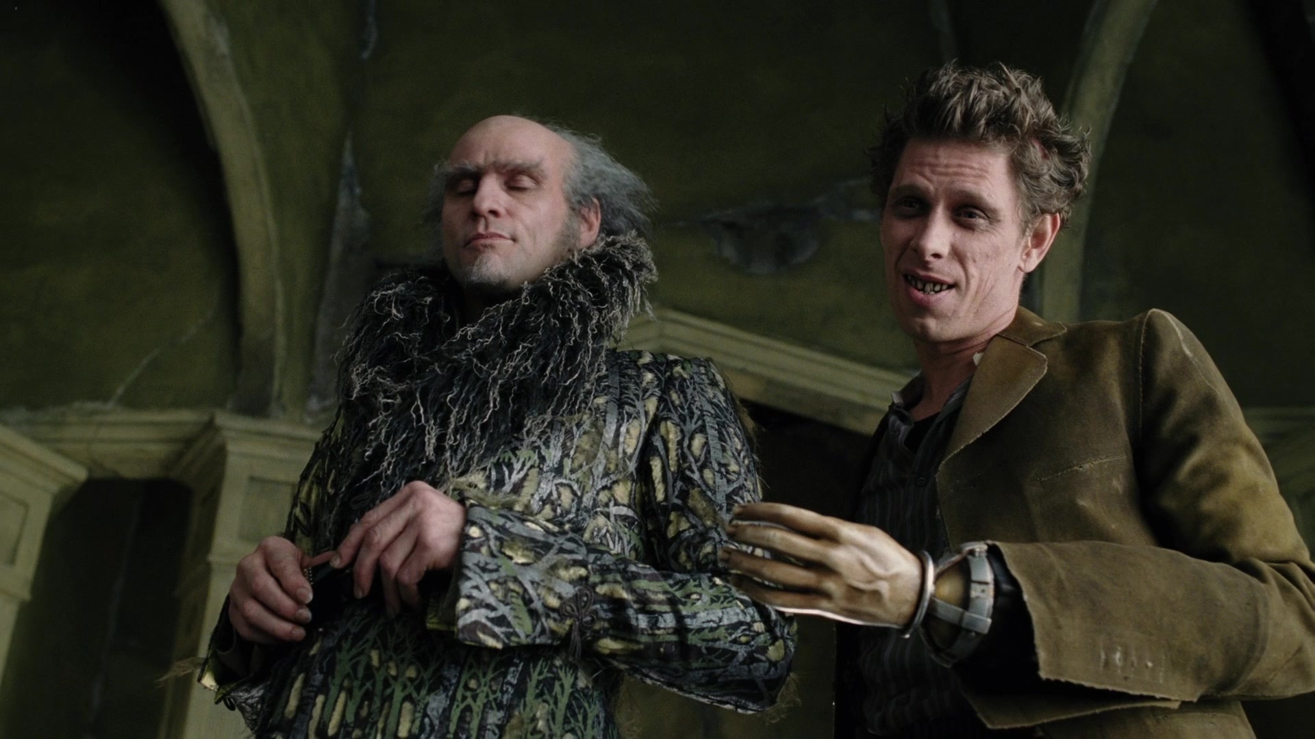 A Series of Unfortunate Events (2004), wide, 1.78:1 — film still