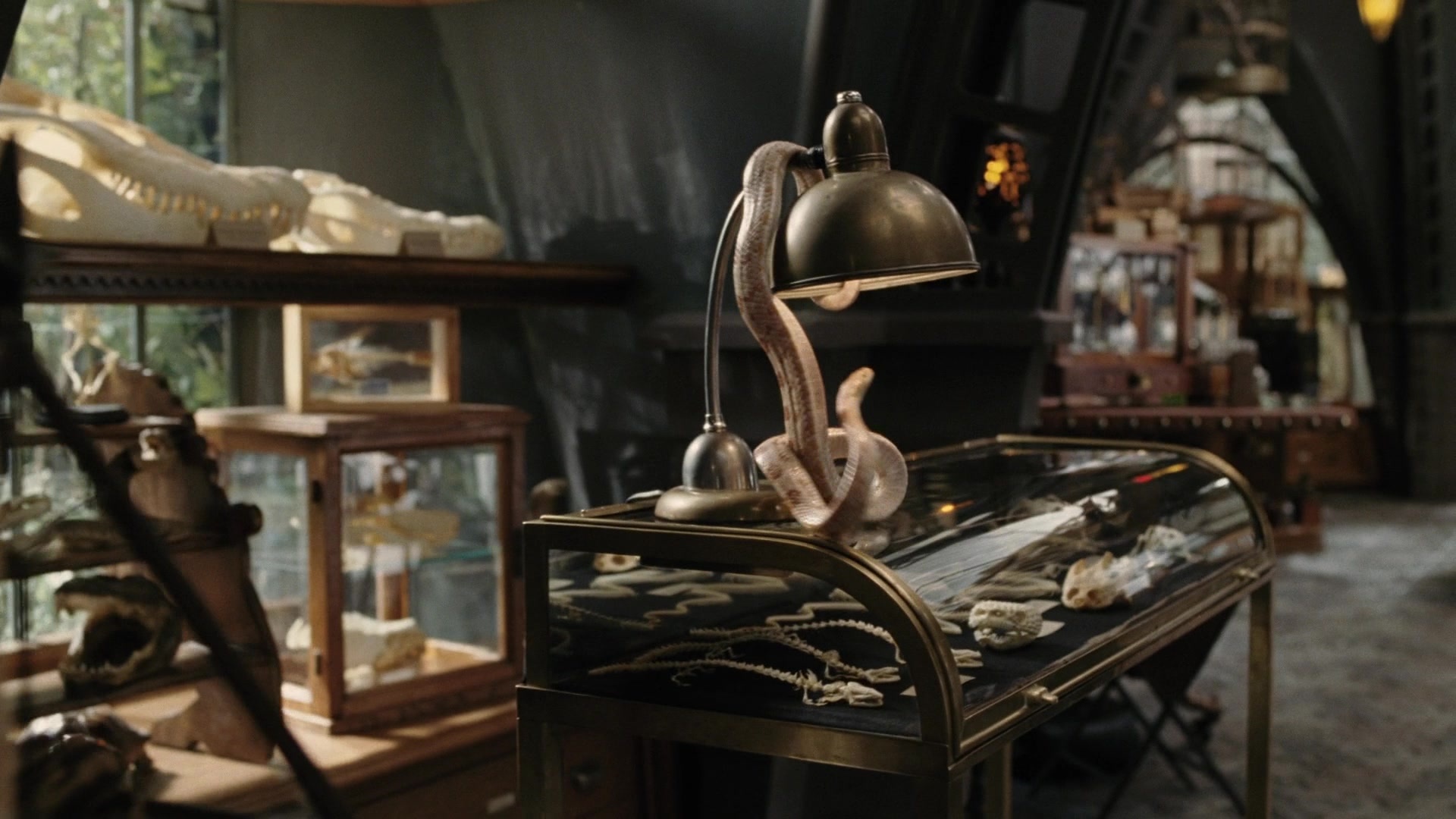 A Series of Unfortunate Events (2004), wide, 1.78:1 — film still
