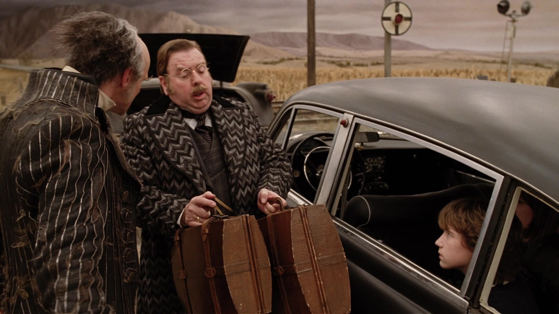 A Series of Unfortunate Events (2004), wide, 1.78:1 — film still