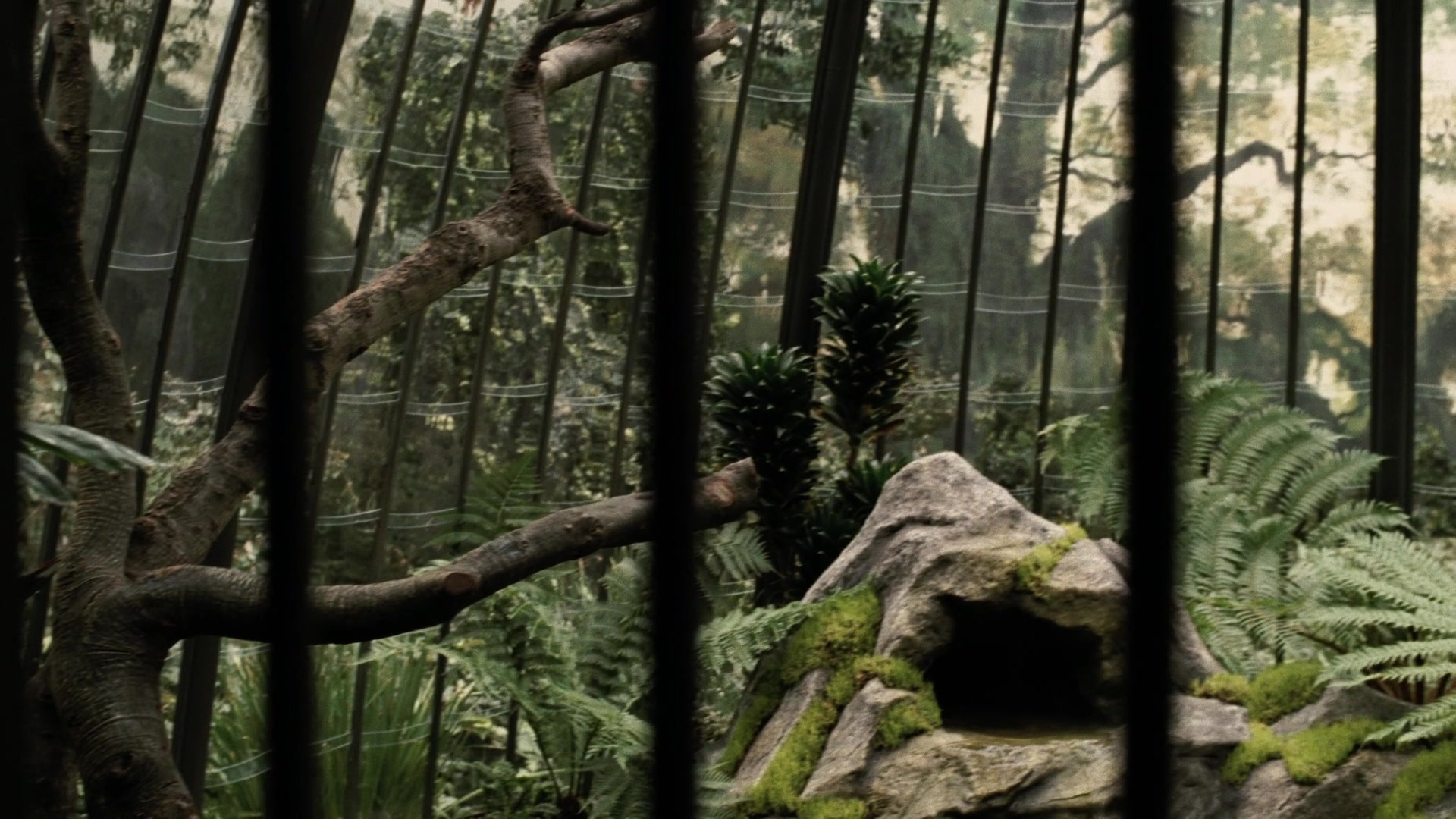 A Series of Unfortunate Events (2004), wide, 1.78:1 — film still