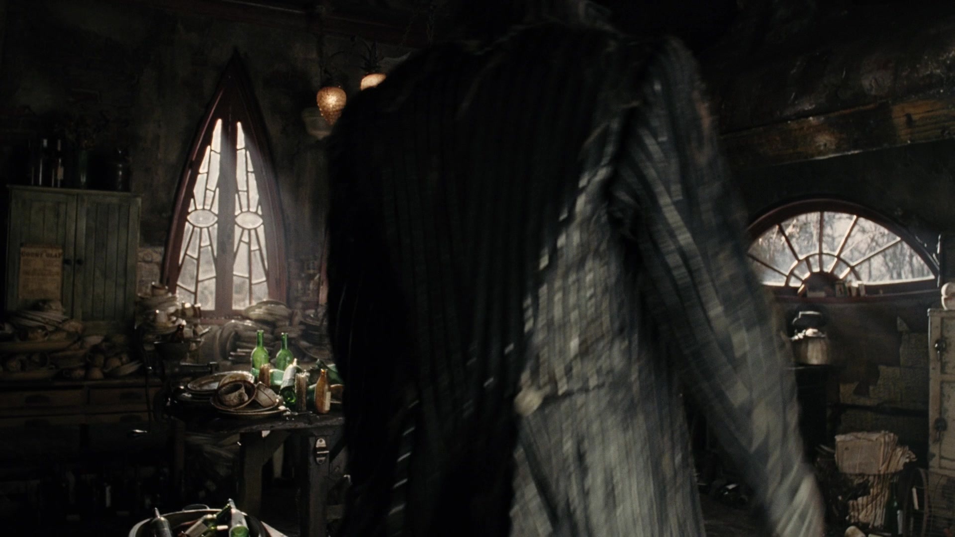A Series of Unfortunate Events (2004), wide, 1.78:1 — film still