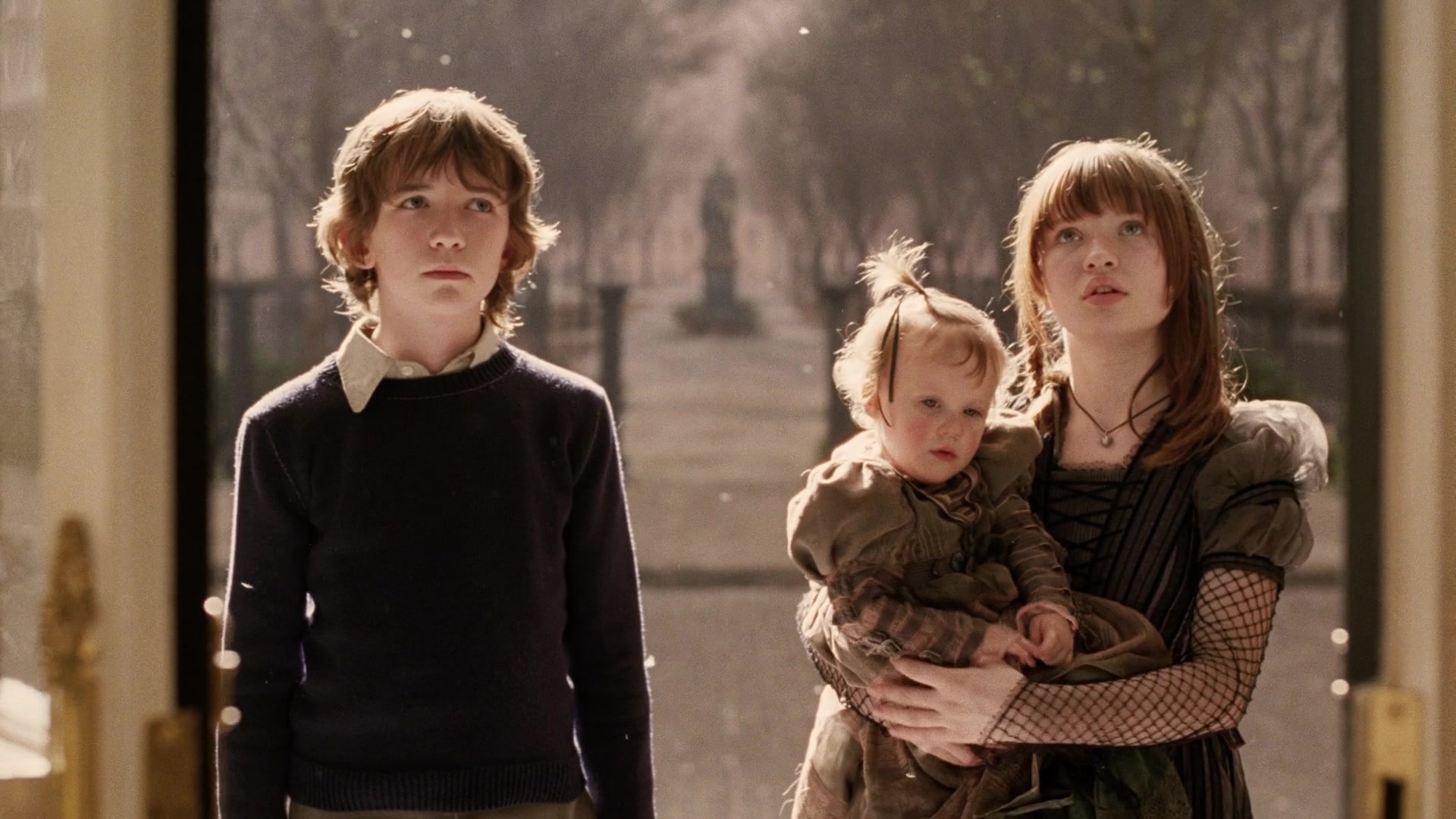A Series of Unfortunate Events (2004), wide, 1.78:1 — film still