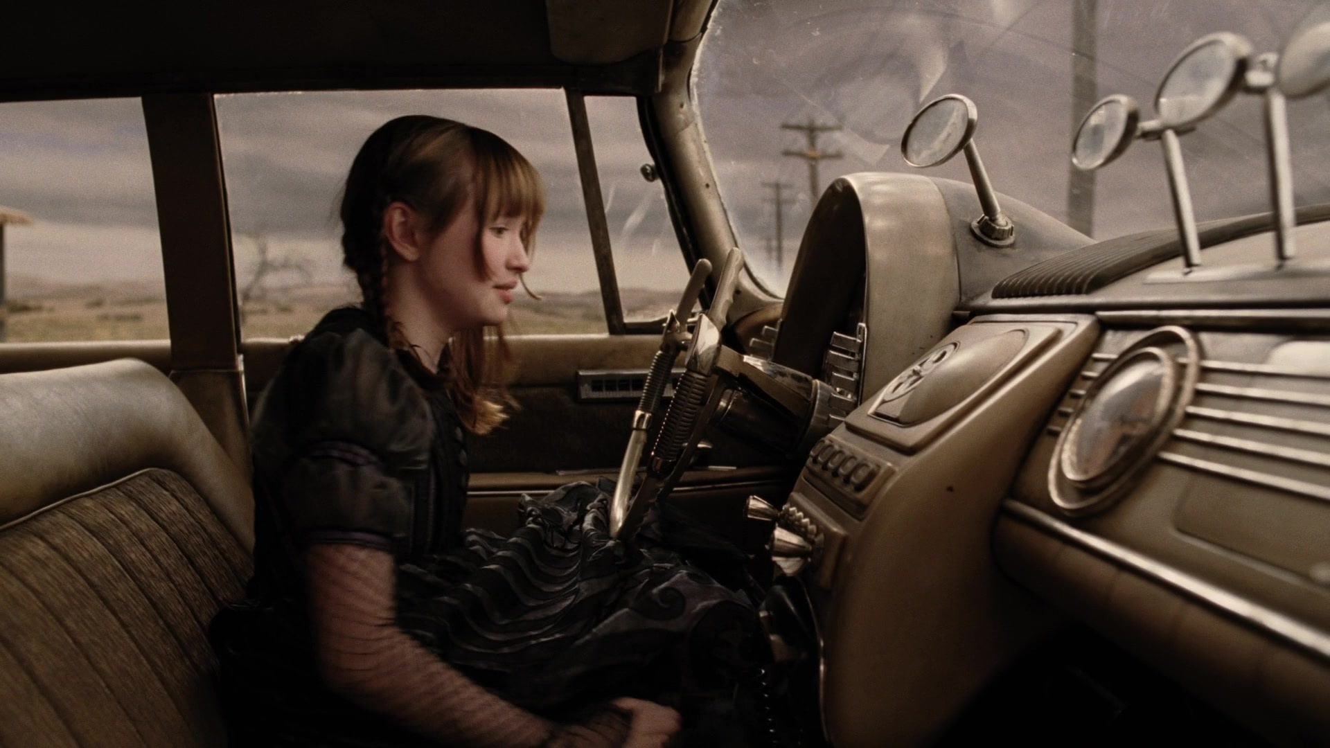 A Series of Unfortunate Events (2004), wide, 1.78:1 — film still