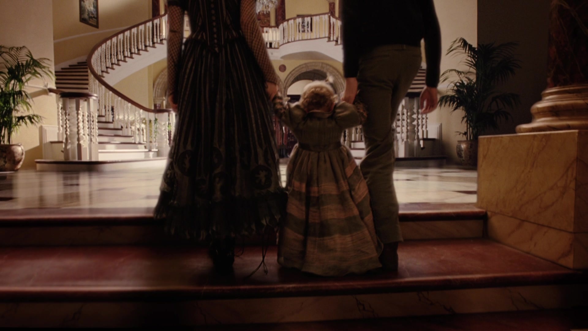 A Series of Unfortunate Events (2004), wide, 1.78:1 — film still