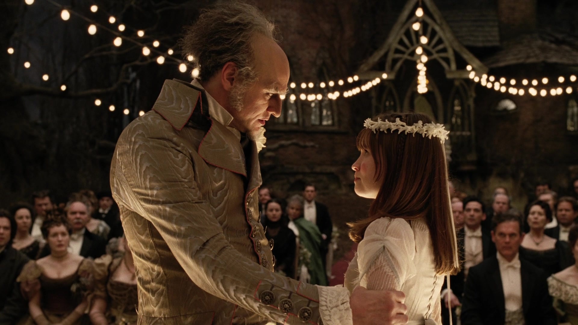 A Series of Unfortunate Events (2004), wide, 1.78:1 — film still