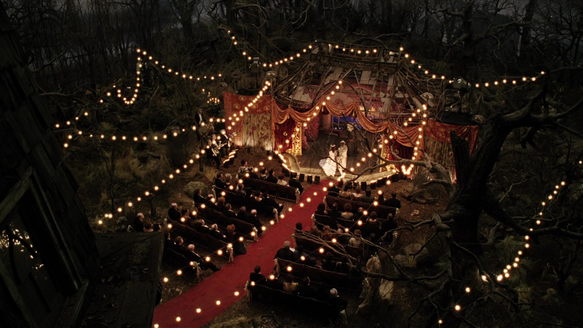 A Series of Unfortunate Events (2004), wide, 1.78:1 — film still