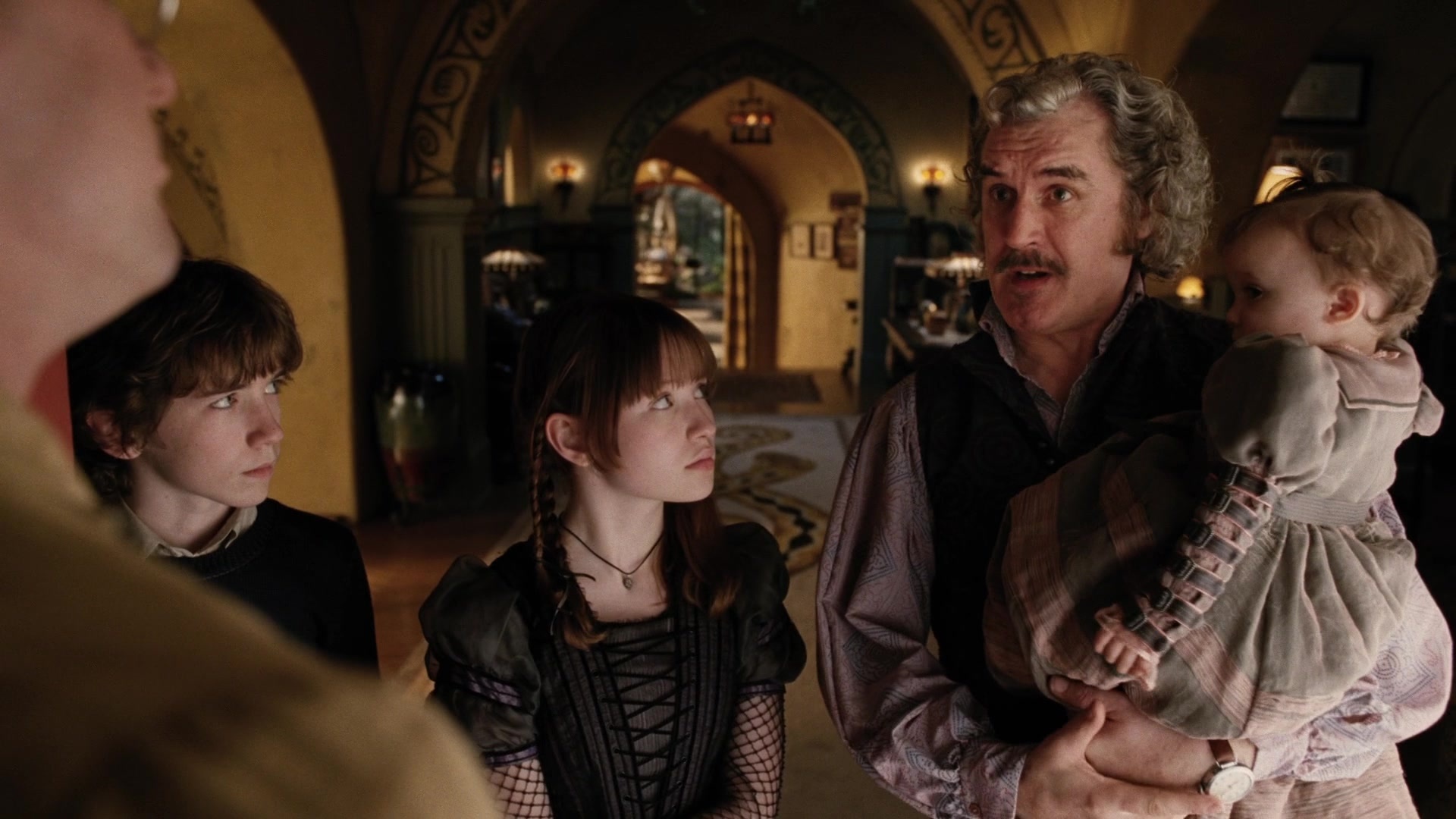 A Series of Unfortunate Events (2004), wide, 1.78:1 — film still