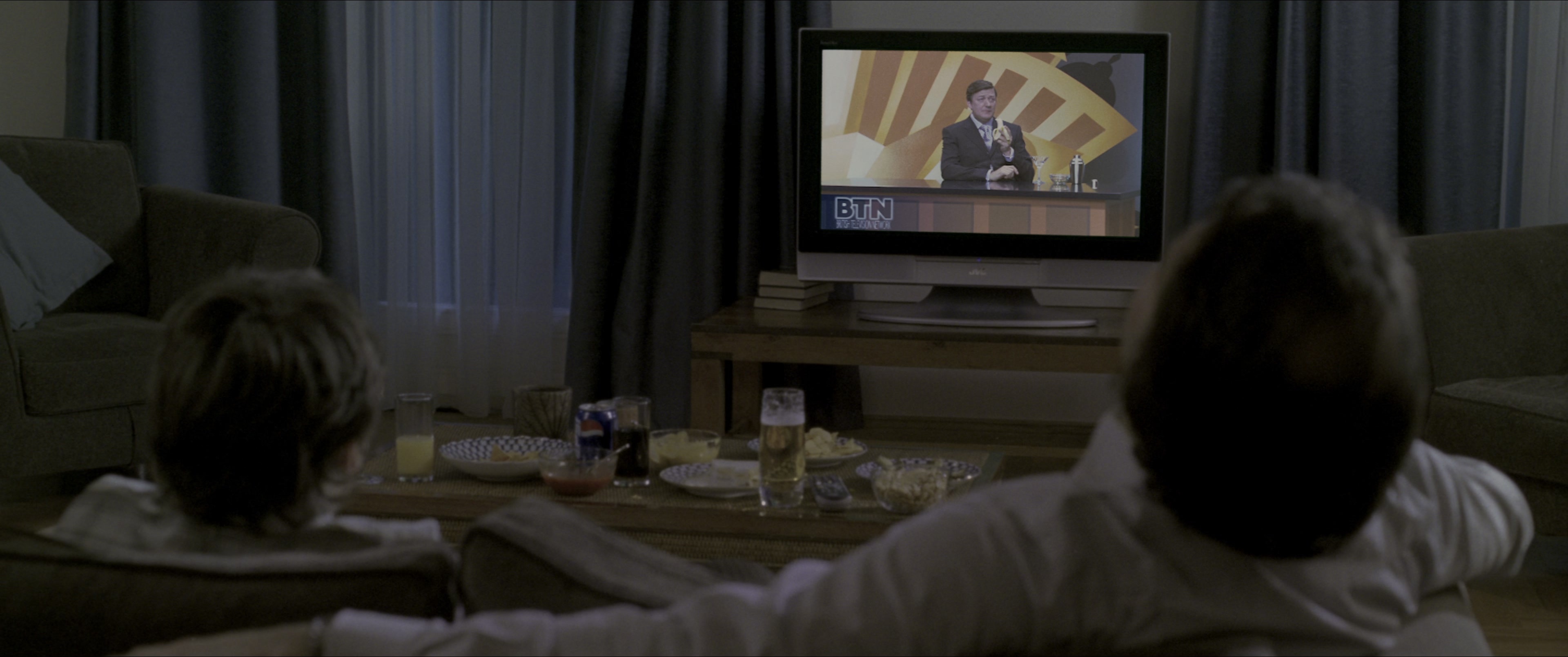 V for Vendetta (2006), wide, 2.39:1 — film still