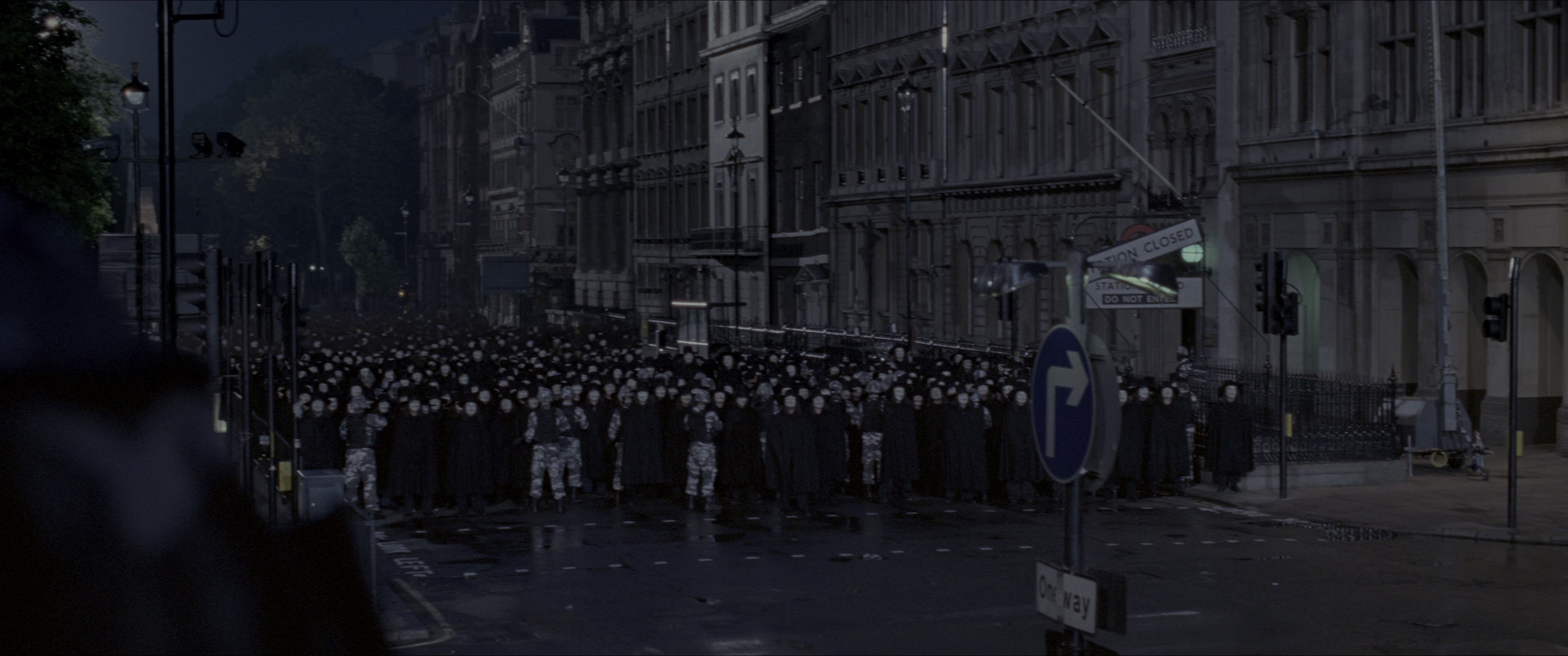 V for Vendetta (2006), wide, 2.39:1 — film still