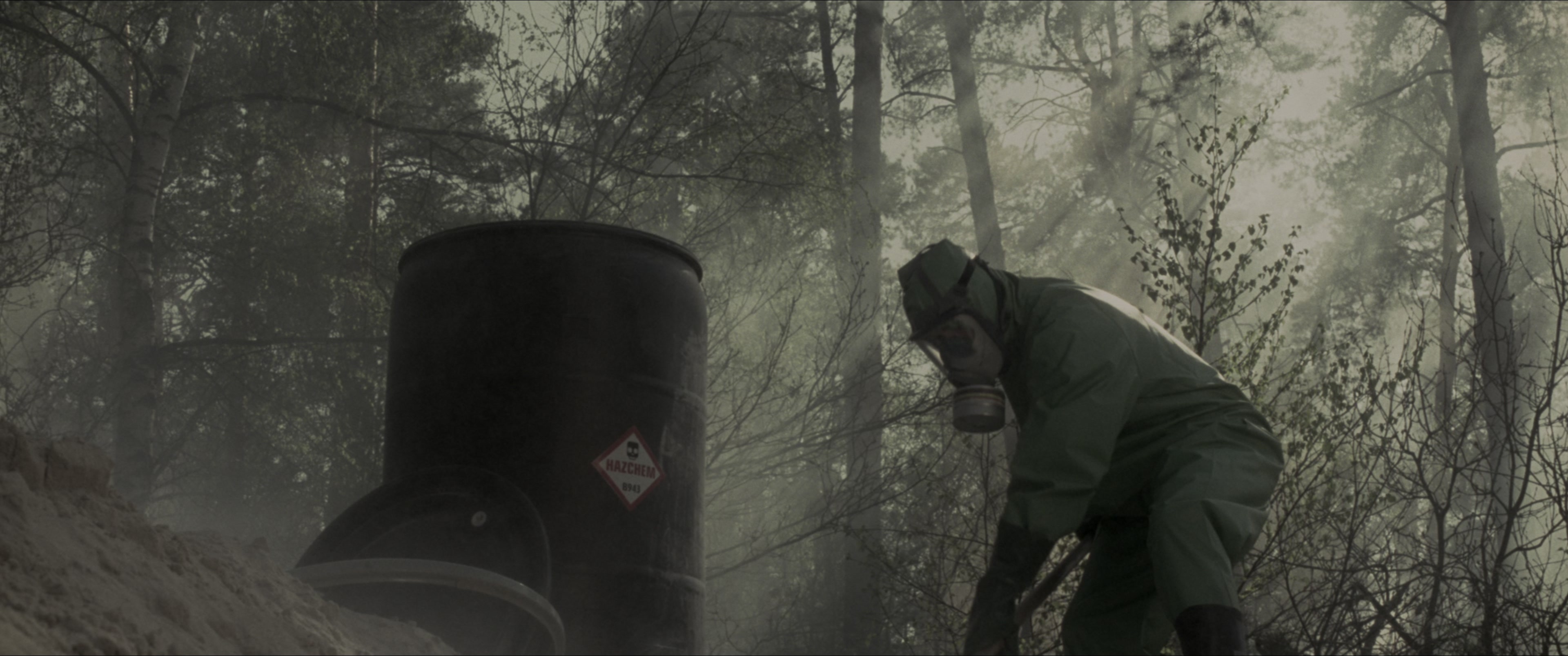 V for Vendetta (2006), wide, 2.39:1 — film still