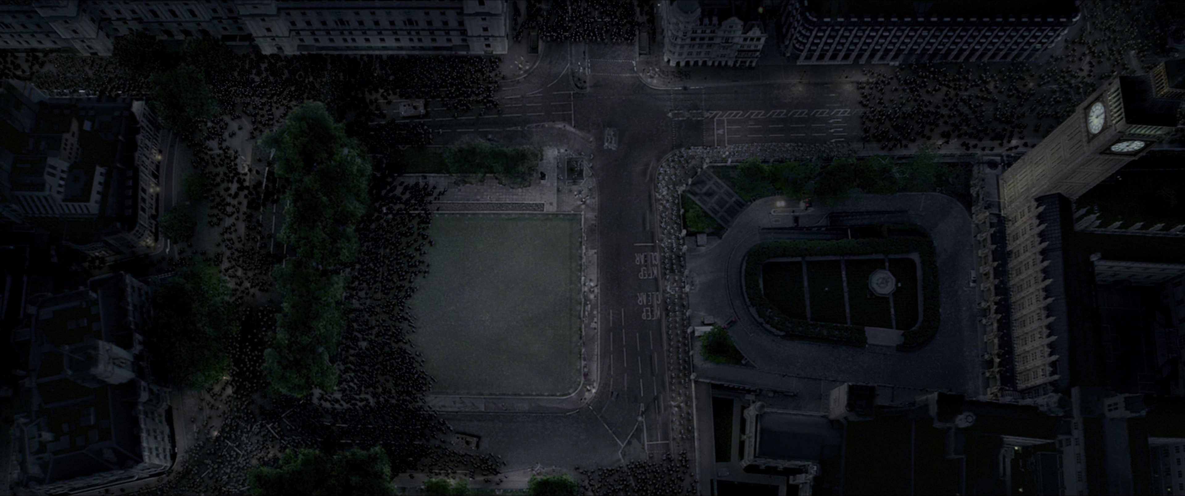 V for Vendetta (2006), wide, 2.39:1 — film still