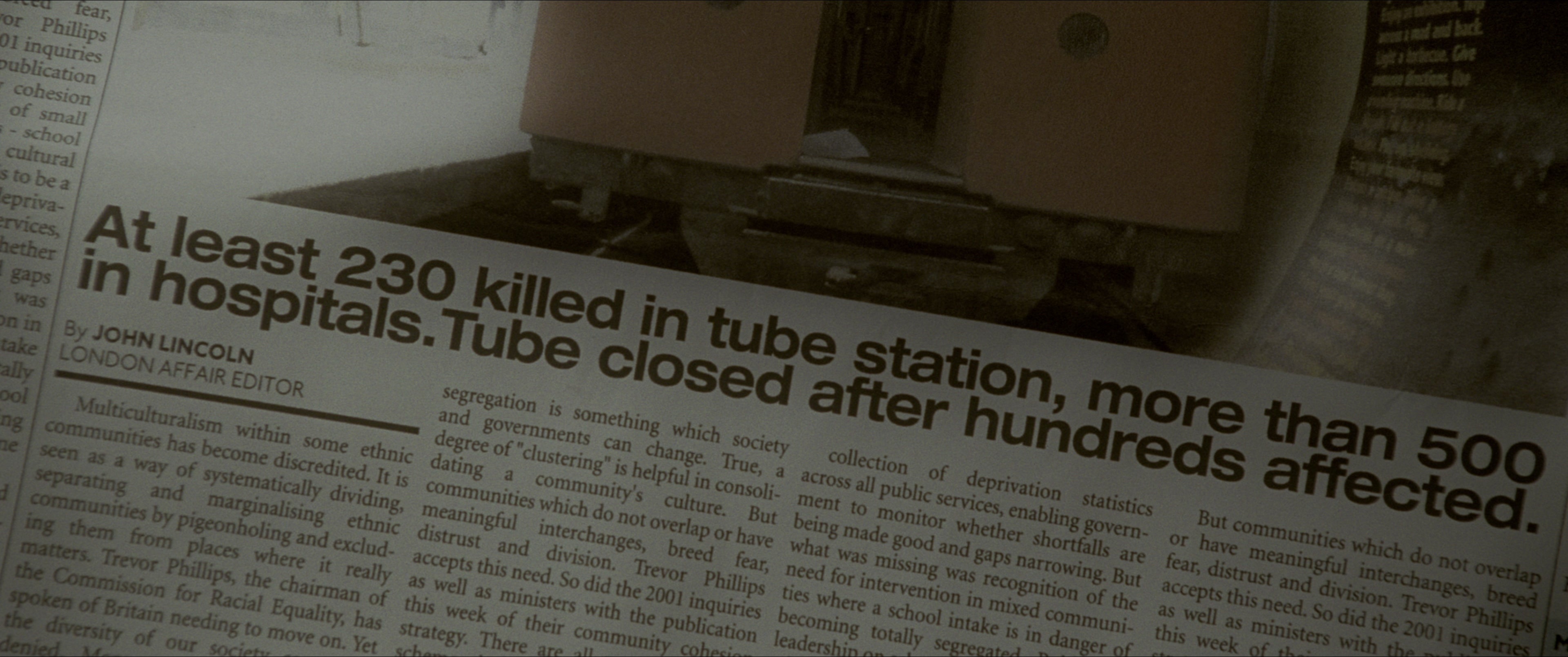V for Vendetta (2006), wide, 2.39:1 — film still
