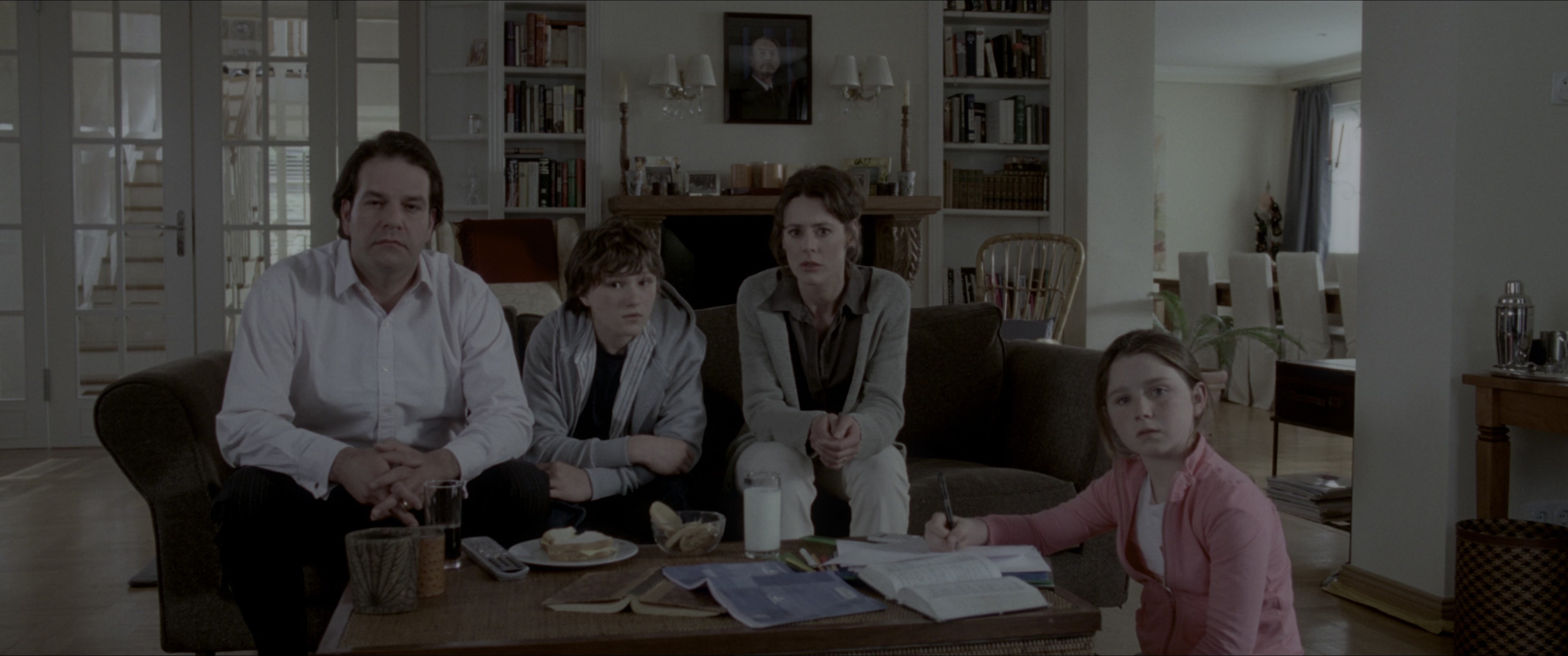 V for Vendetta (2006), wide, 2.39:1 — film still