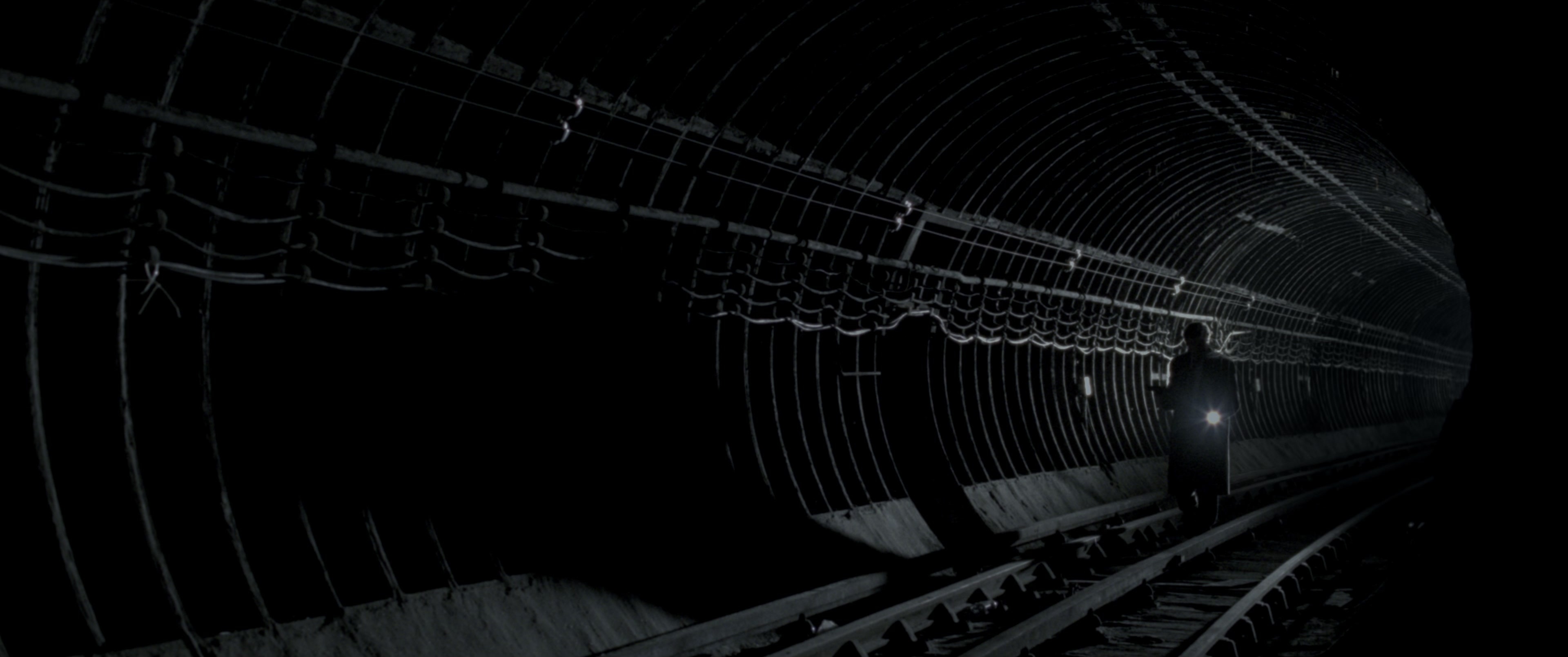 V for Vendetta (2006), wide, 2.39:1 — film still