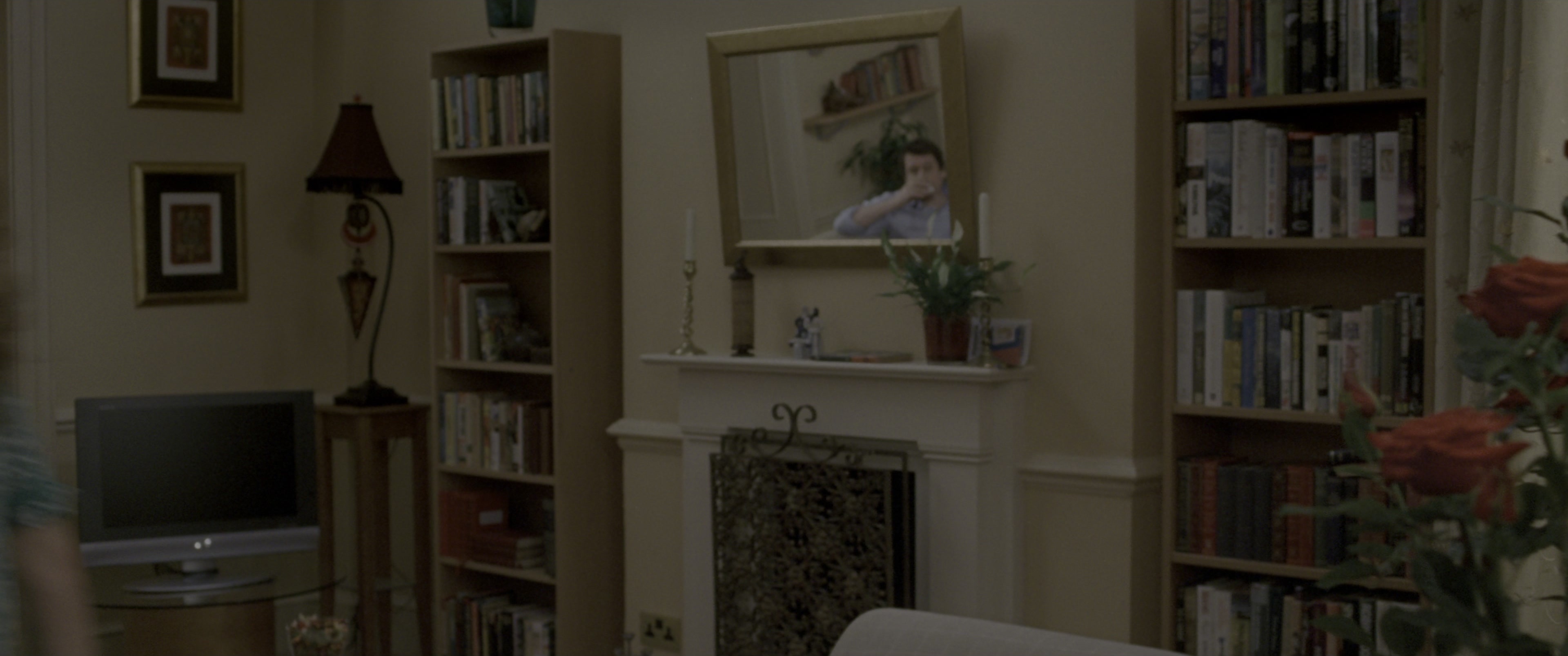 V for Vendetta (2006), wide, 2.39:1 — film still