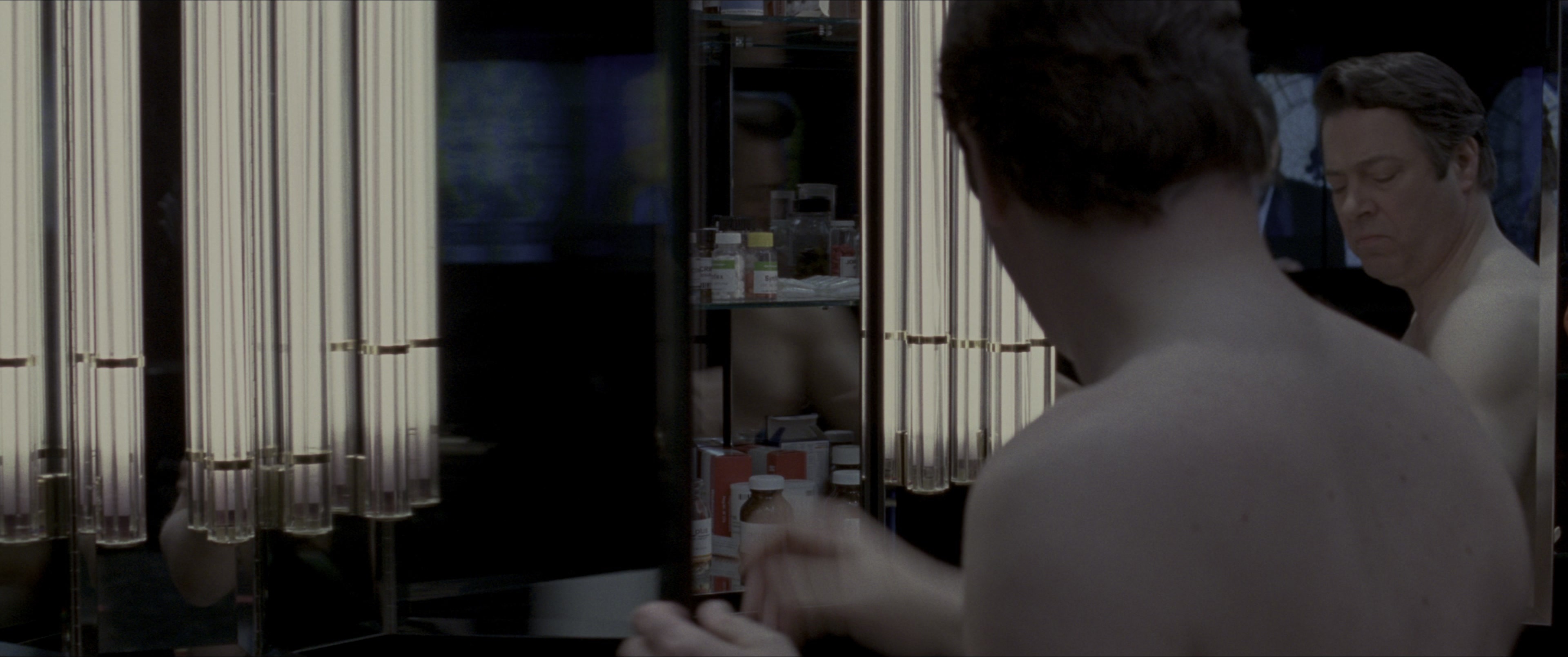 V for Vendetta (2006), wide, 2.39:1 — film still