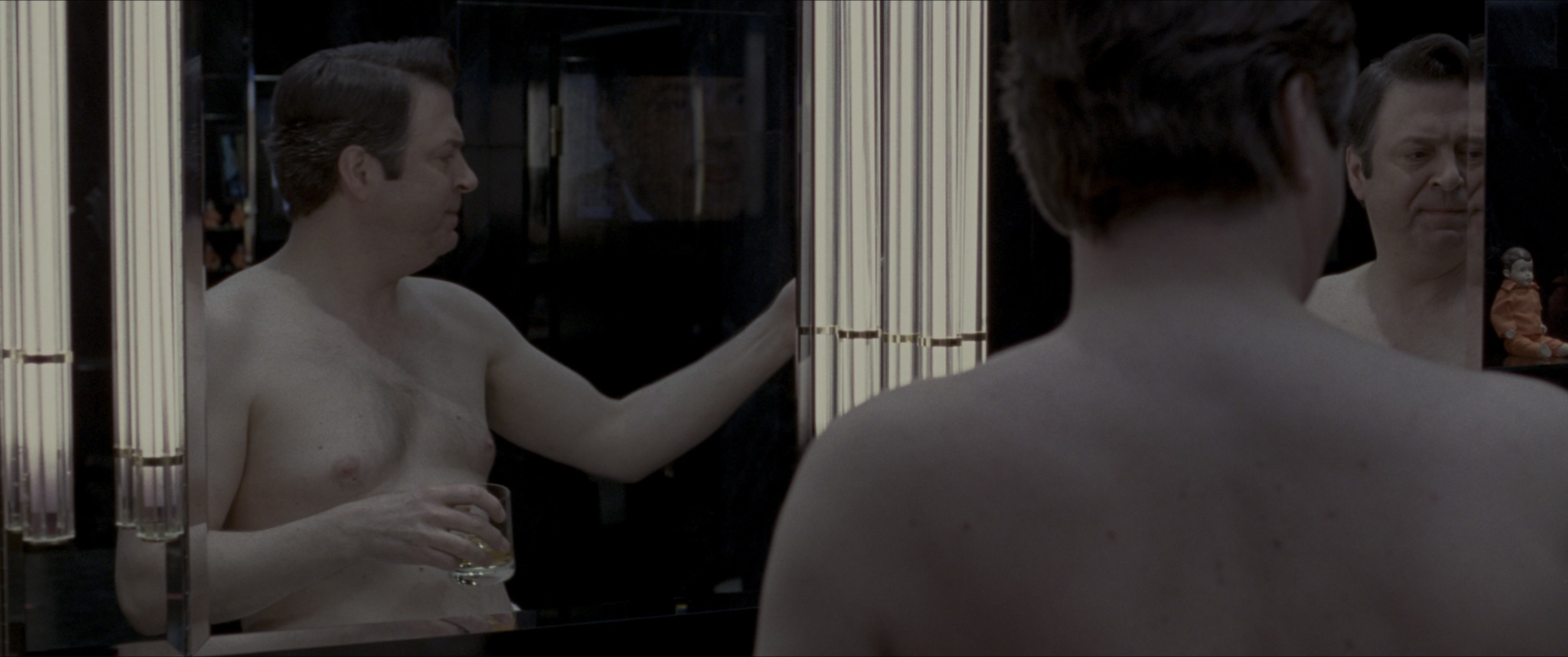 V for Vendetta (2006), wide, 2.39:1 — film still