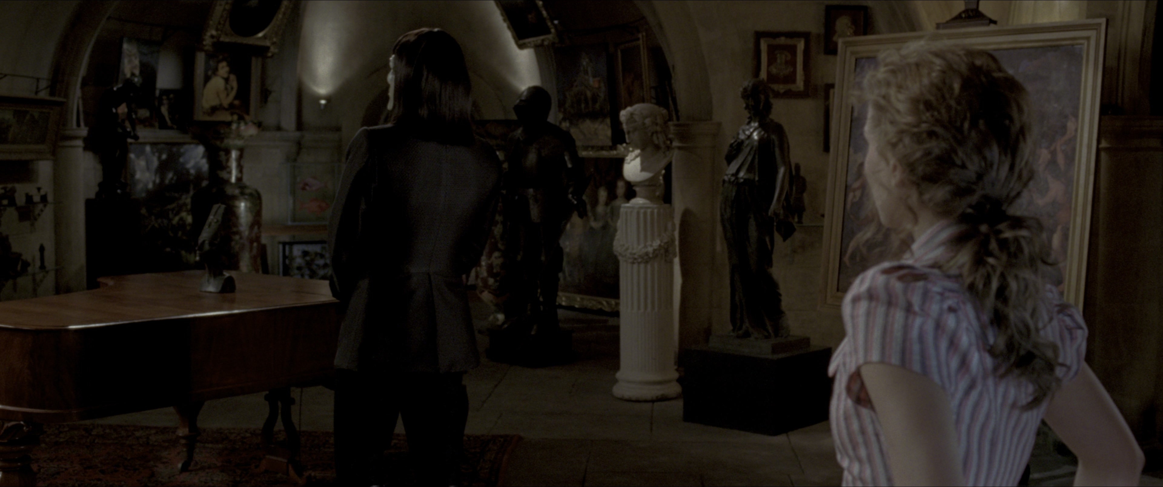 V for Vendetta (2006), wide, 2.39:1 — film still