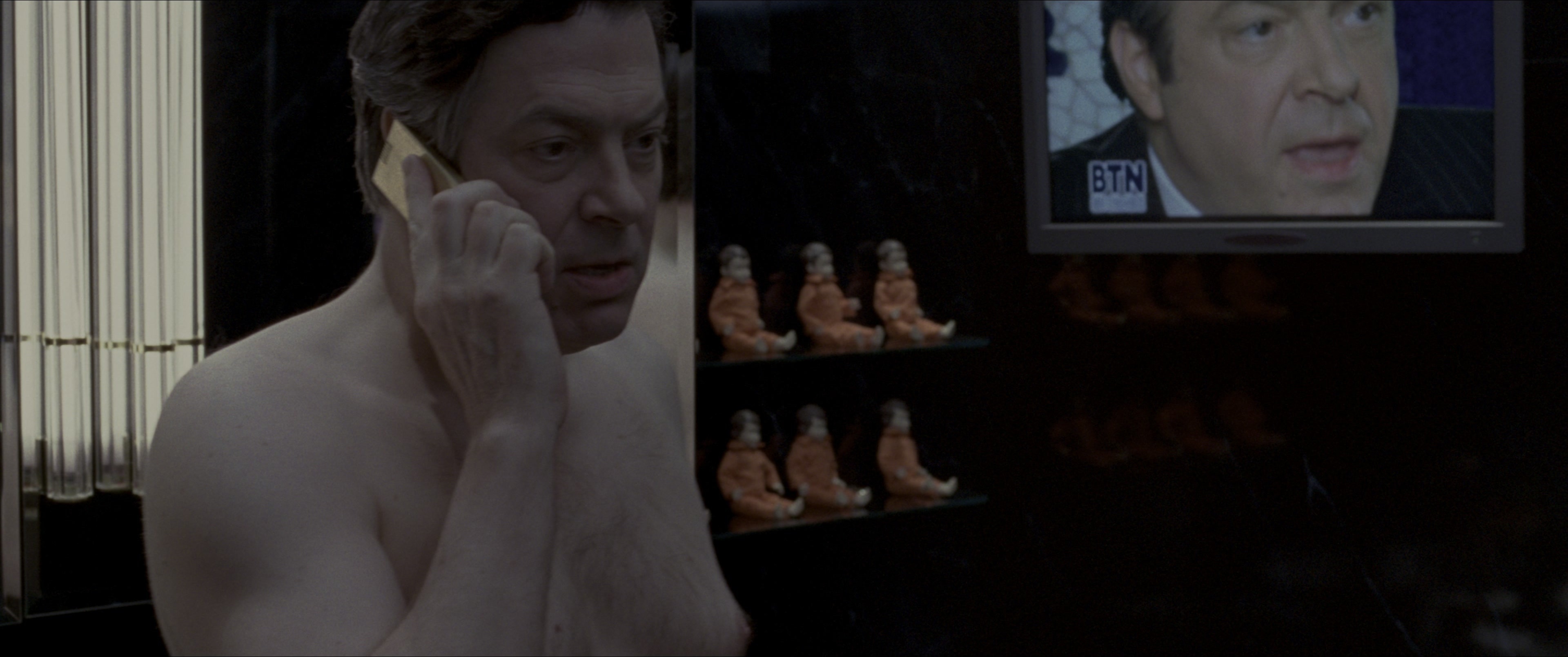 V for Vendetta (2006), wide, 2.39:1 — film still