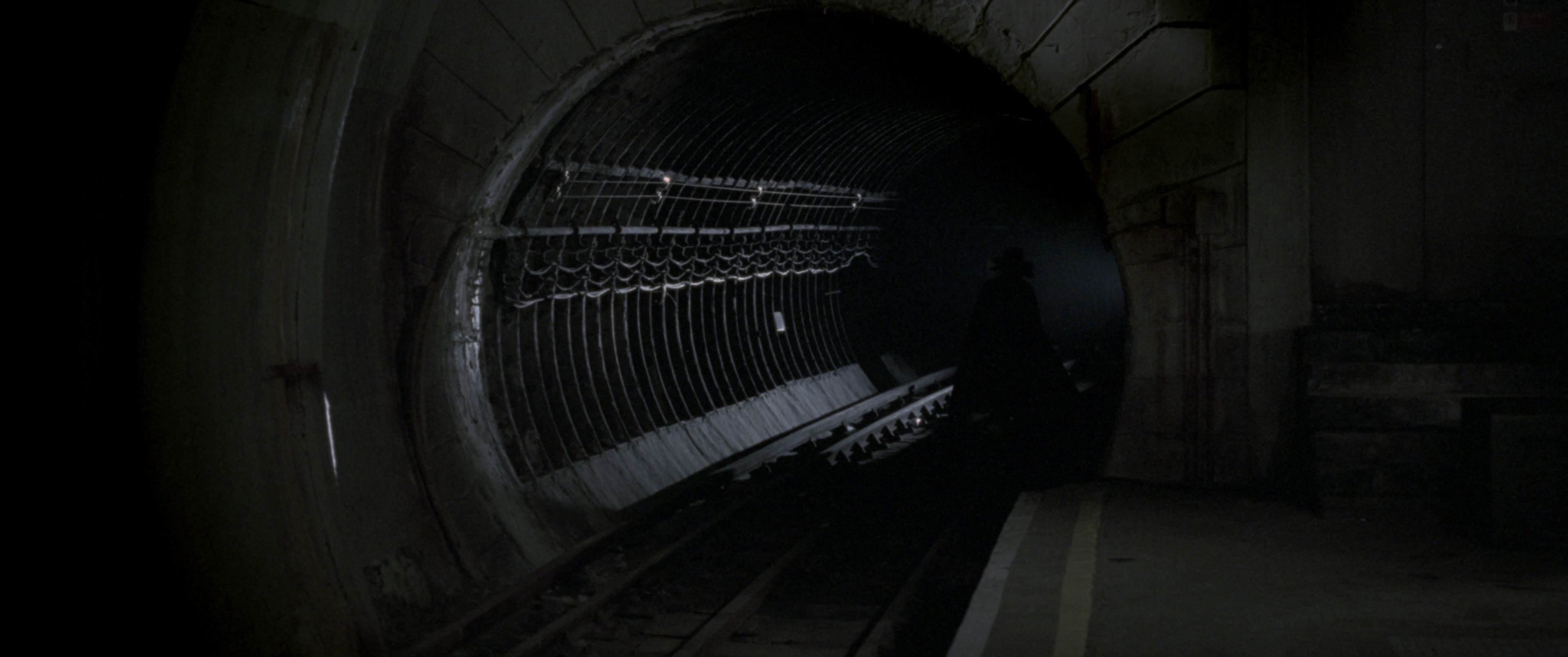 V for Vendetta (2006), medium, 2.39:1 — film still
