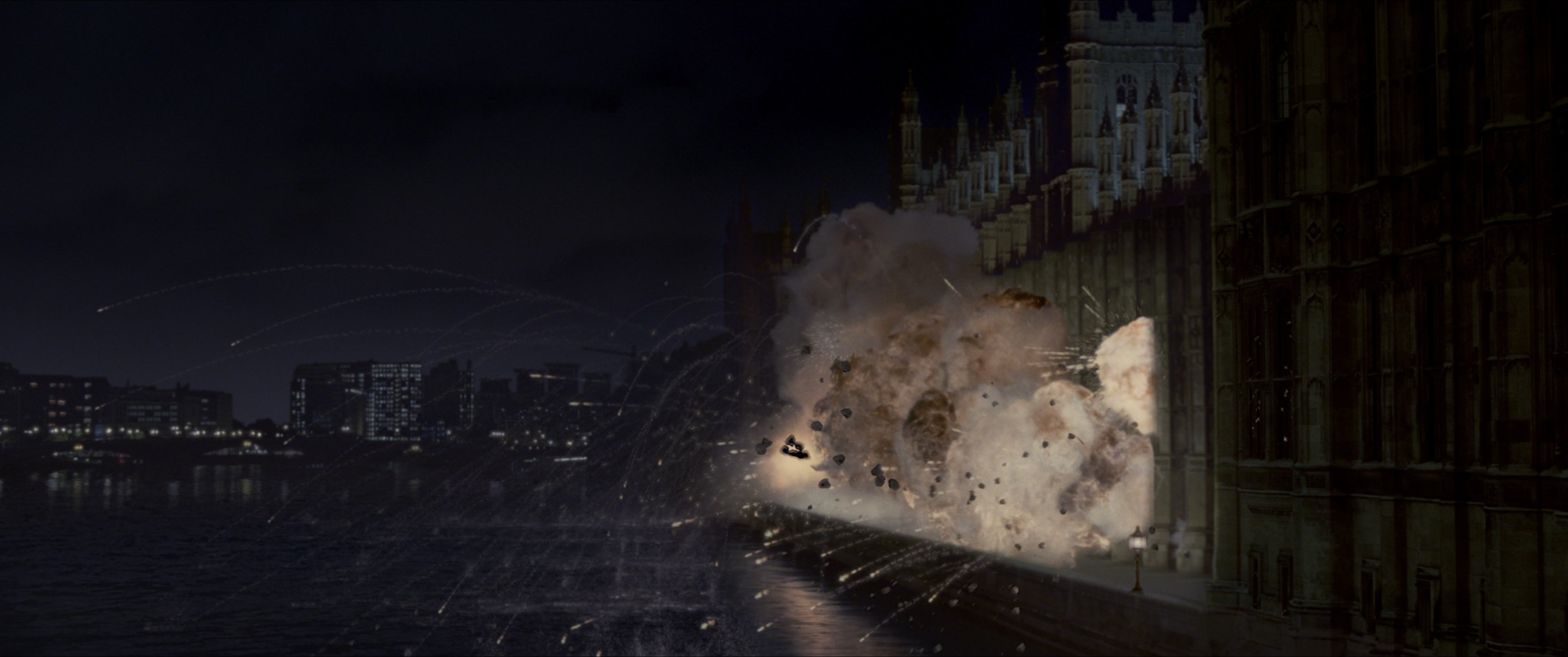 V for Vendetta (2006), wide, 2.39:1 — film still