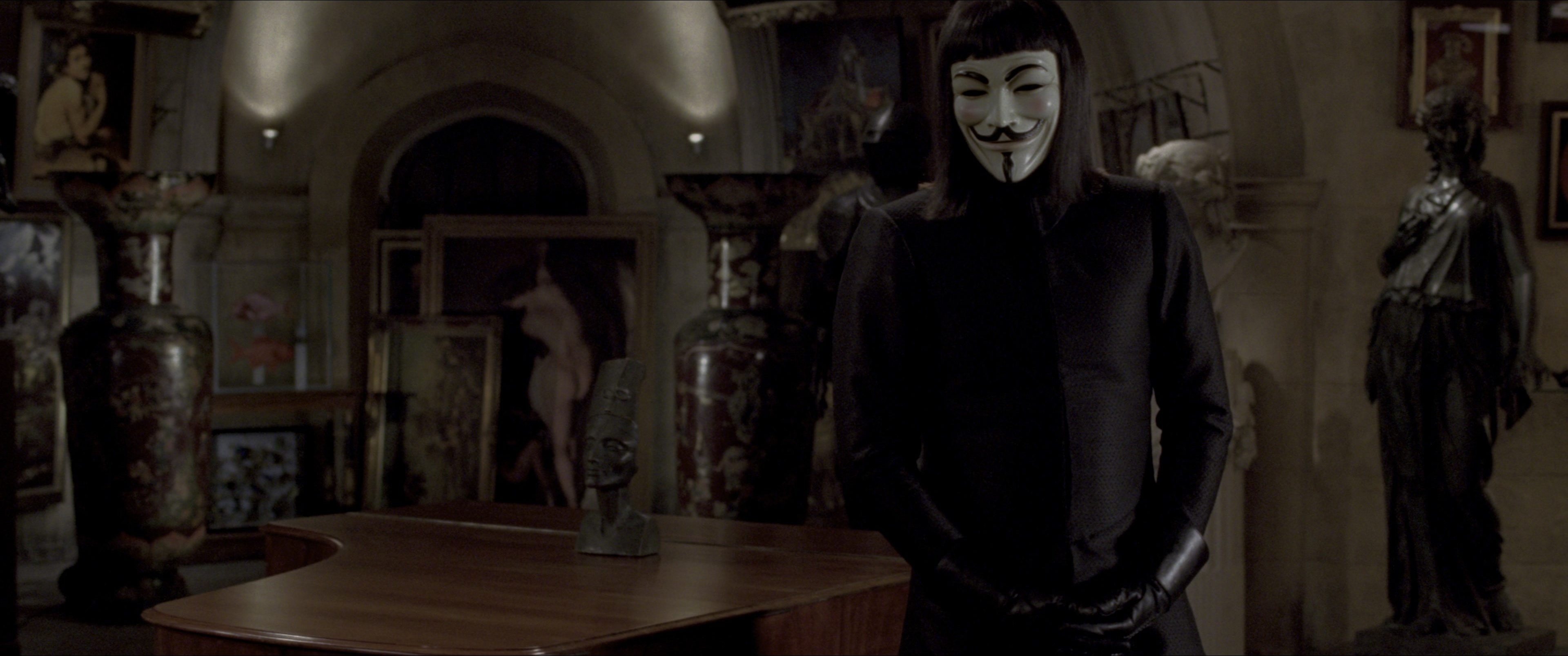 V for Vendetta (2006), wide, 2.39:1 — film still