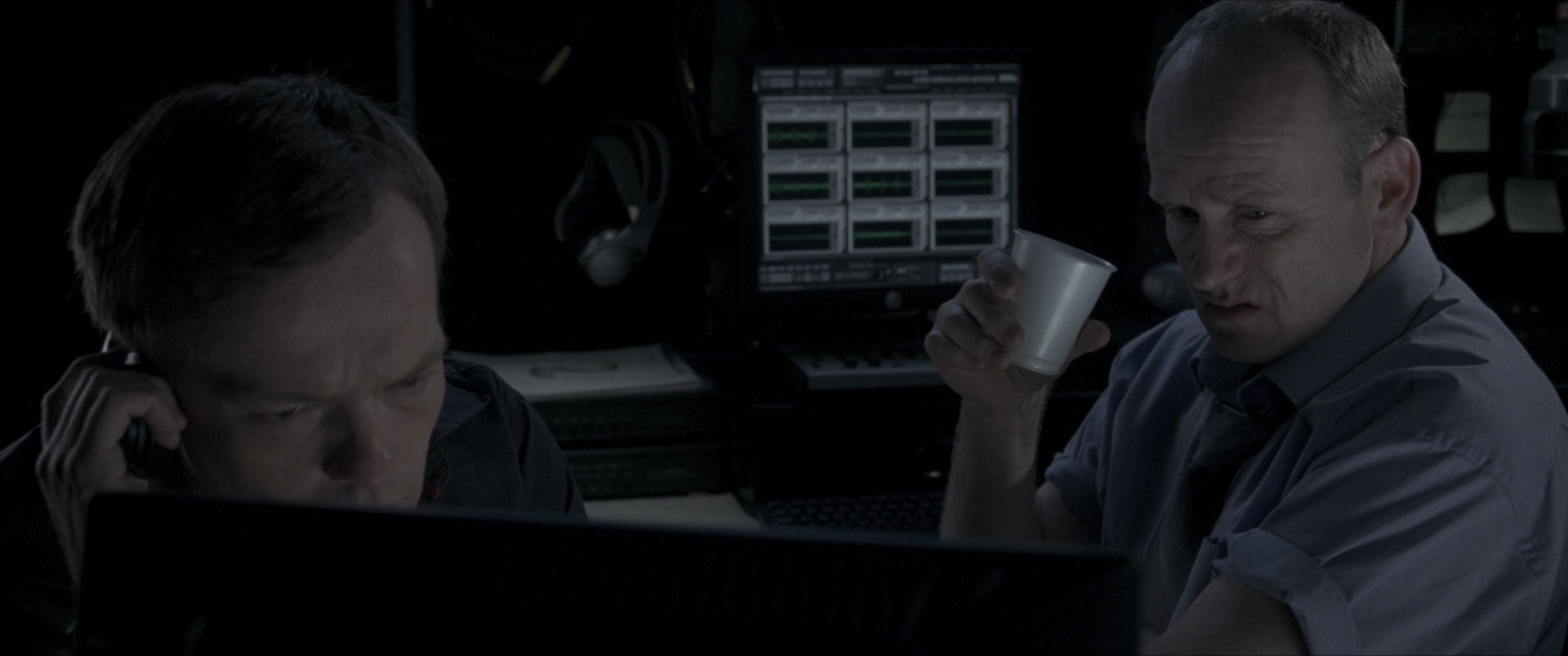 V for Vendetta (2006), wide, 2.39:1 — film still