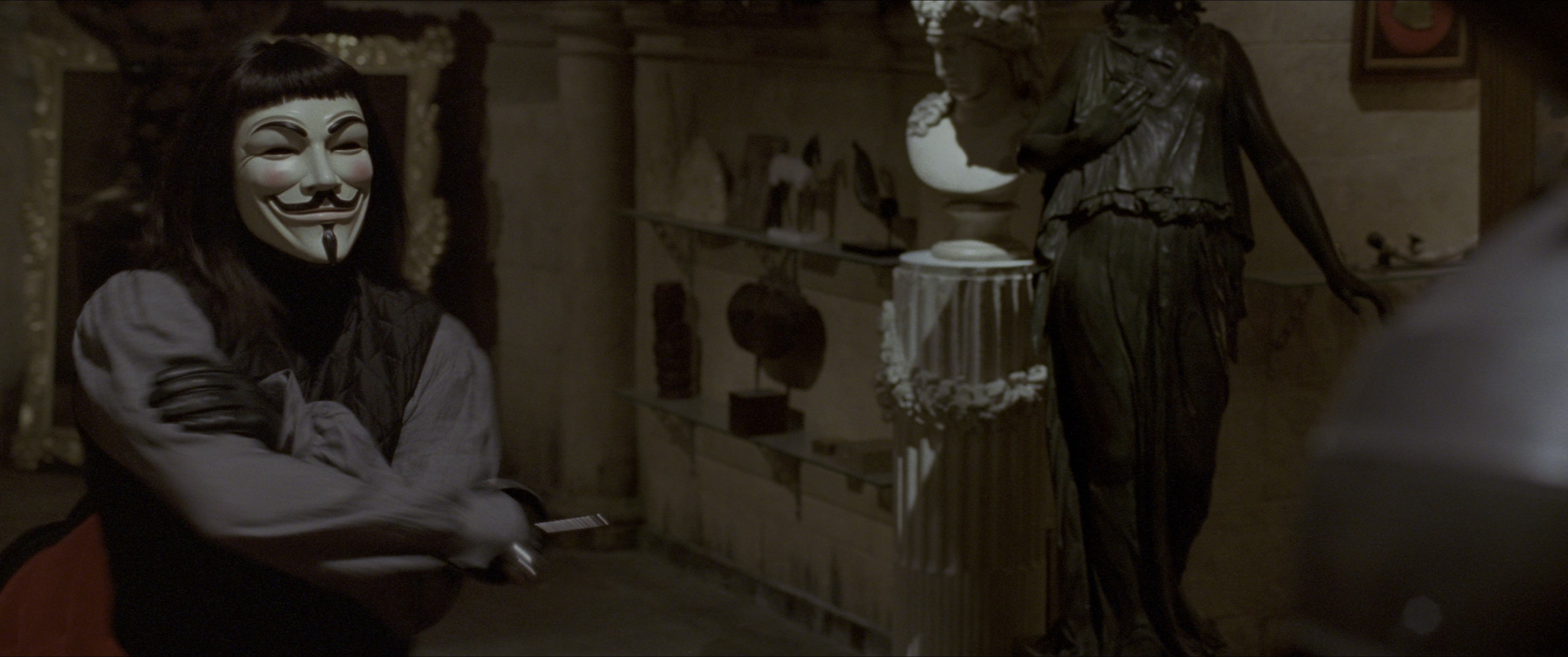 V for Vendetta (2006), wide, 2.39:1 — film still