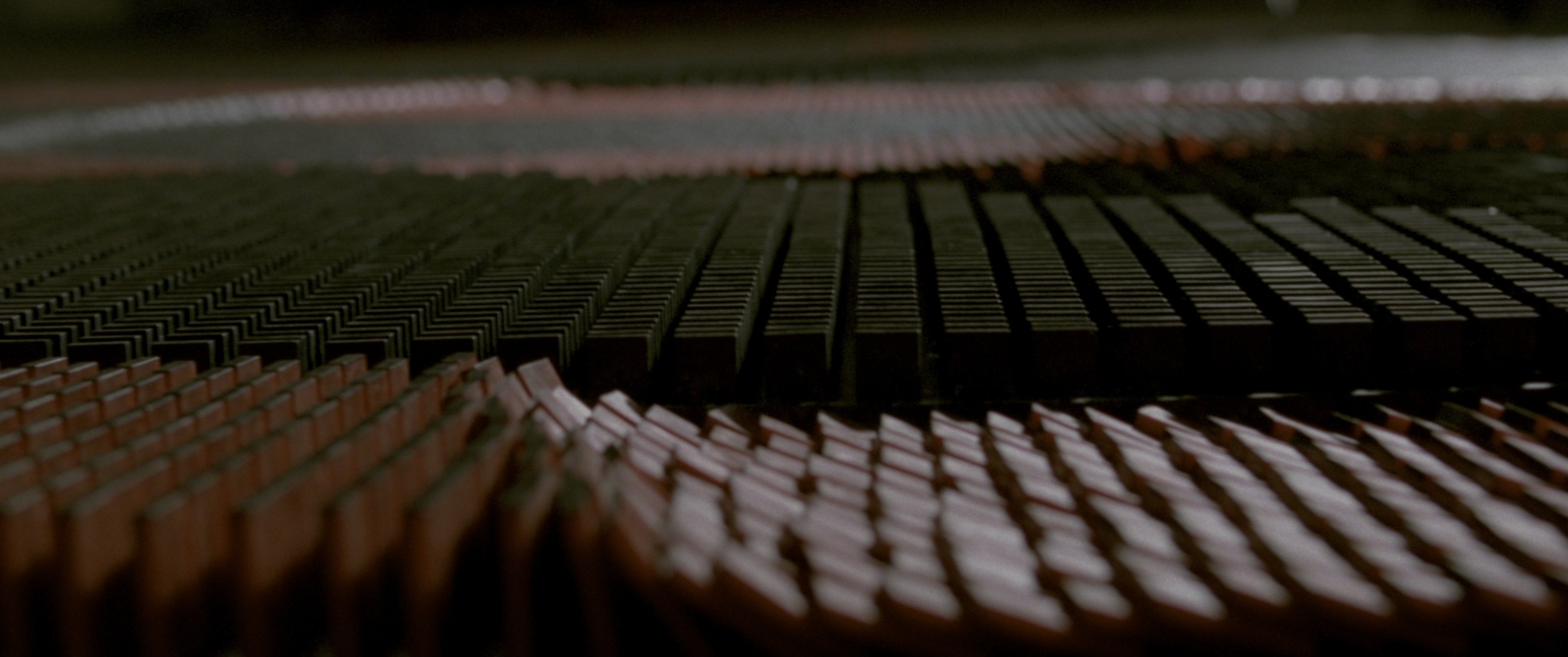V for Vendetta (2006), wide, 2.39:1 — film still