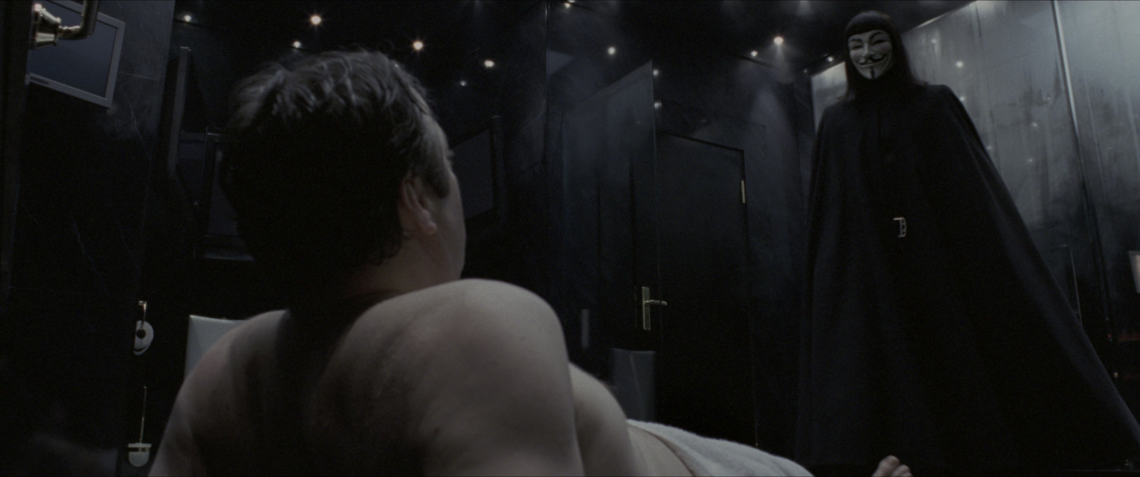 V for Vendetta (2006), wide, 2.39:1 — film still