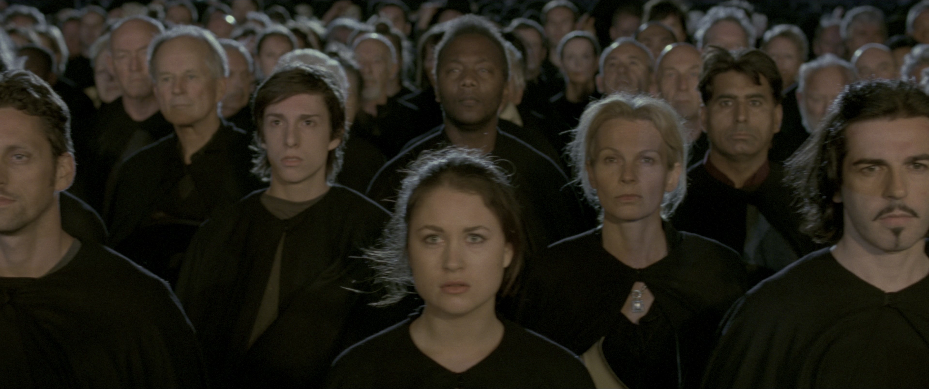 V for Vendetta (2006), wide, 2.39:1 — film still