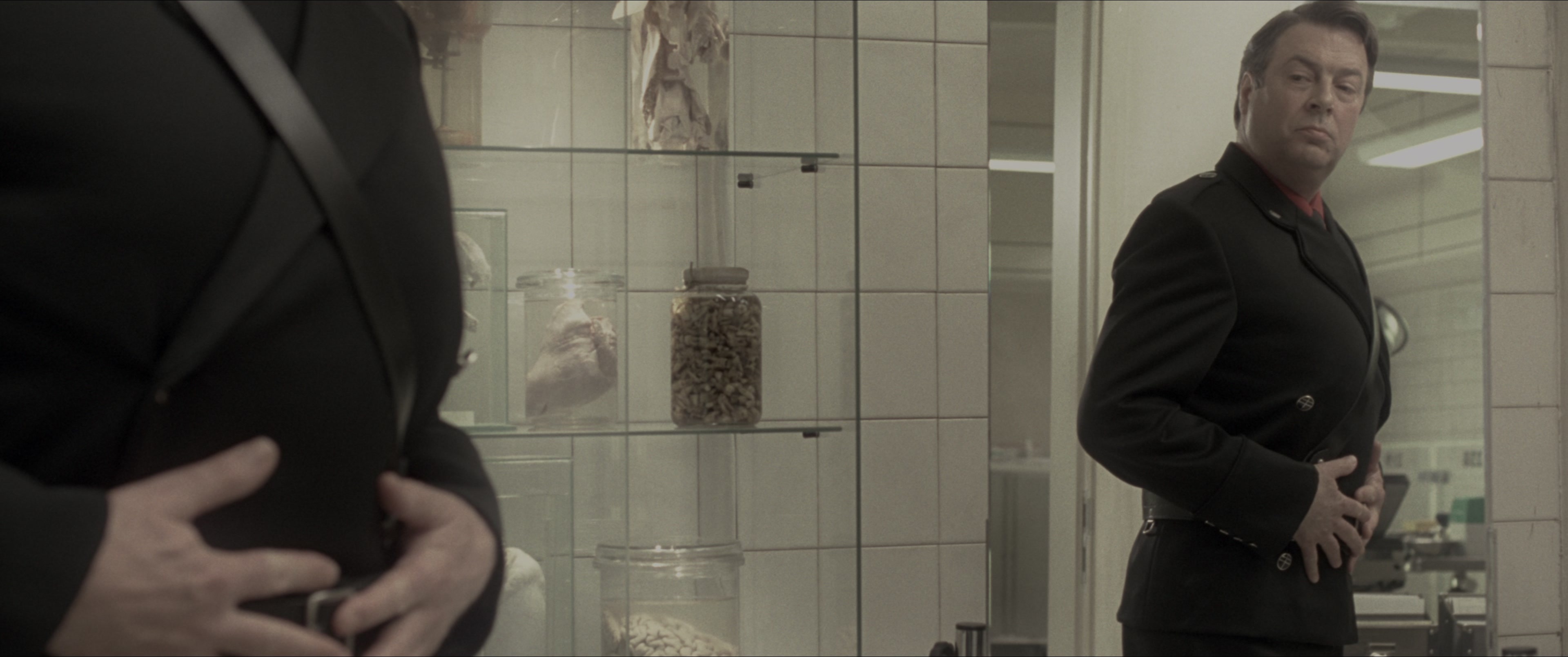 V for Vendetta (2006), wide, 2.39:1 — film still