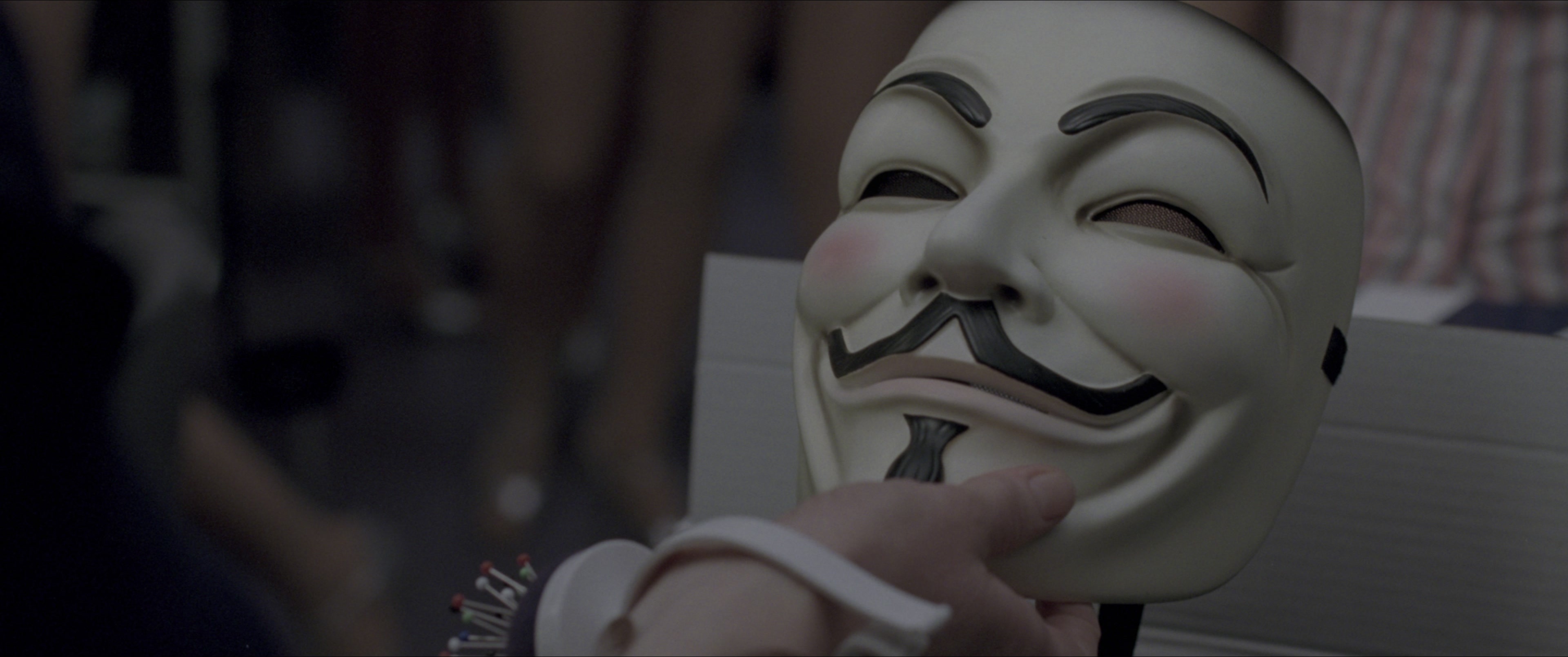V for Vendetta (2006), wide, 2.39:1 — film still