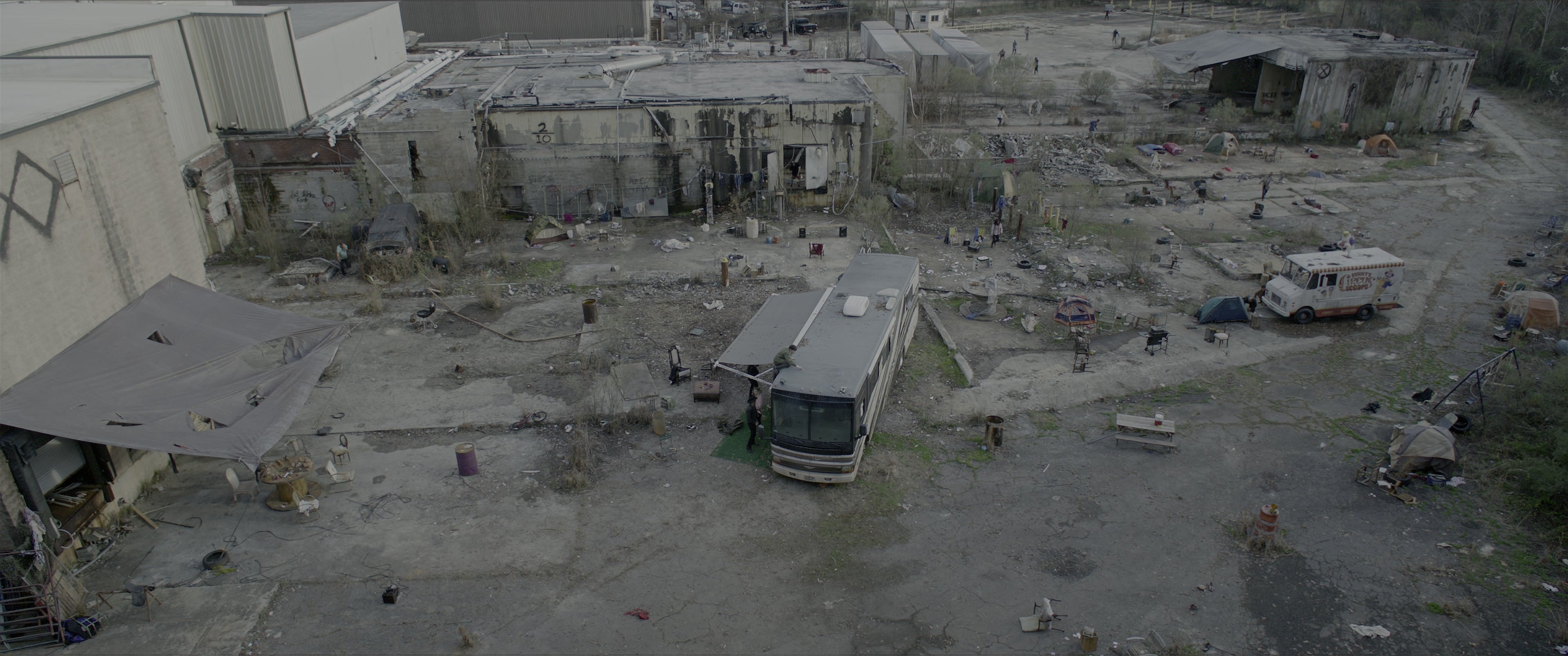 Zombieland: Double Tap (2019), wide, 2.39:1 — film still