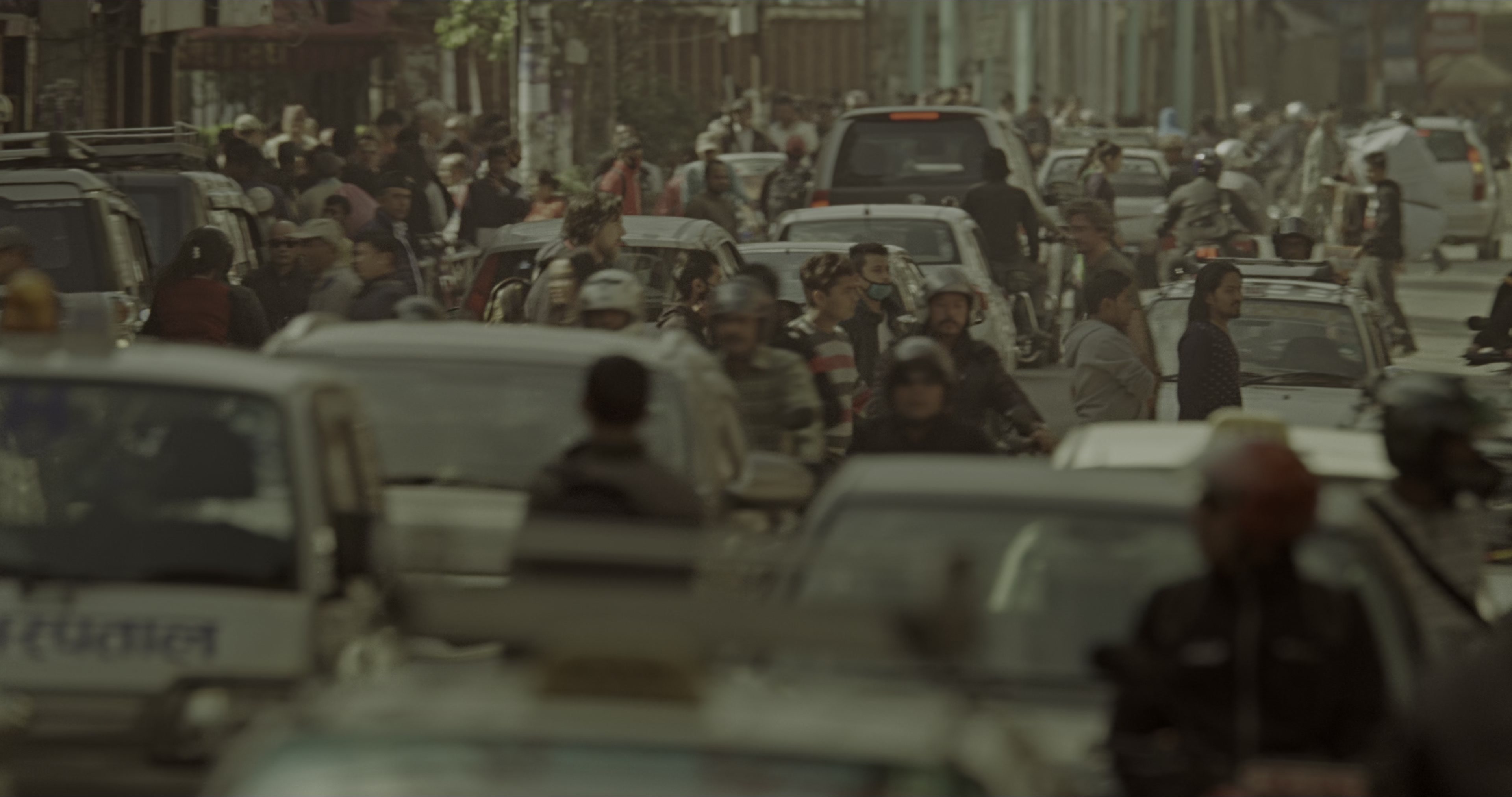 Doctor Strange (2016), wide, 1.90:1 — film still