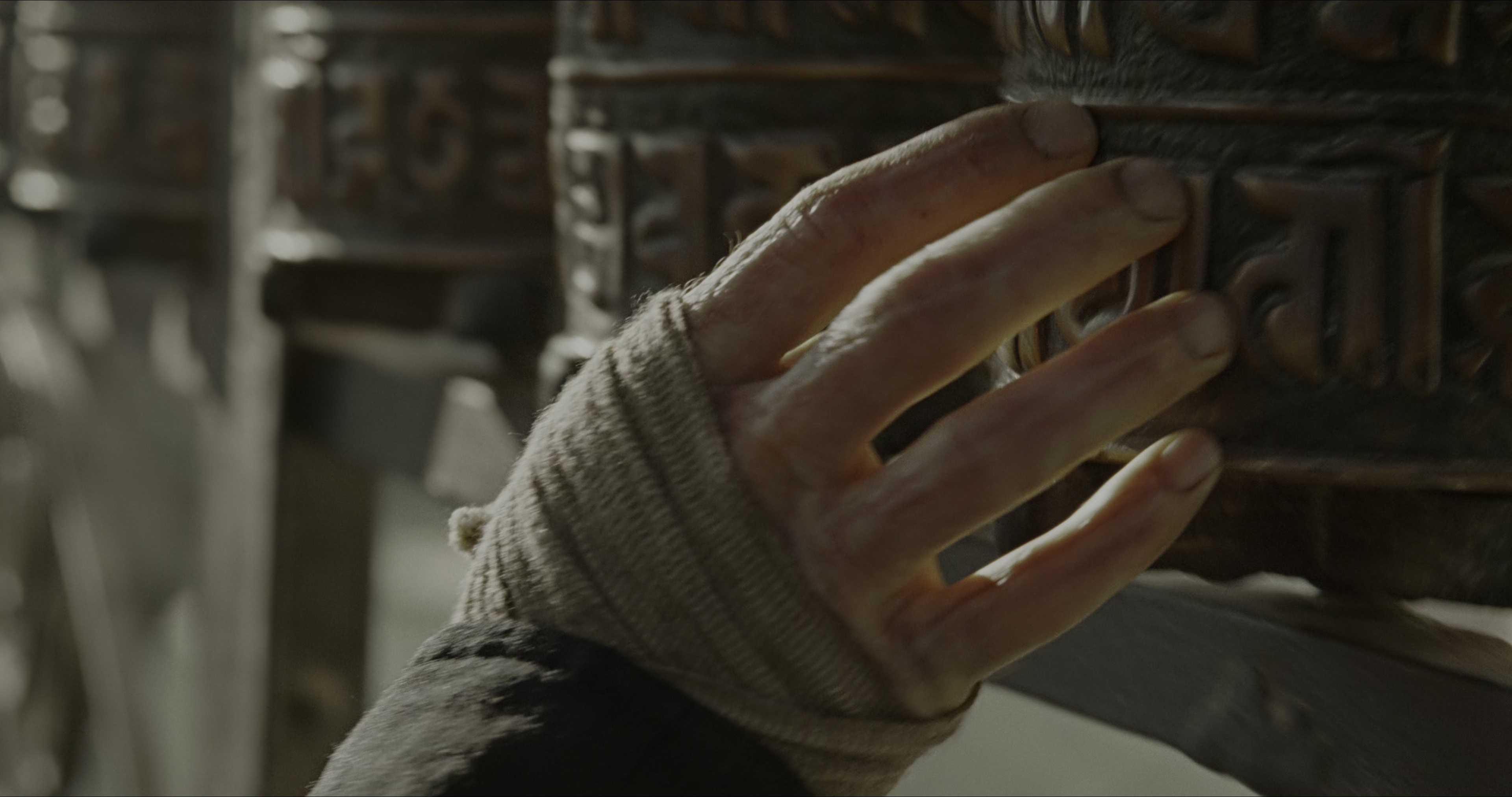 Doctor Strange (2016), wide, 1.90:1 — film still