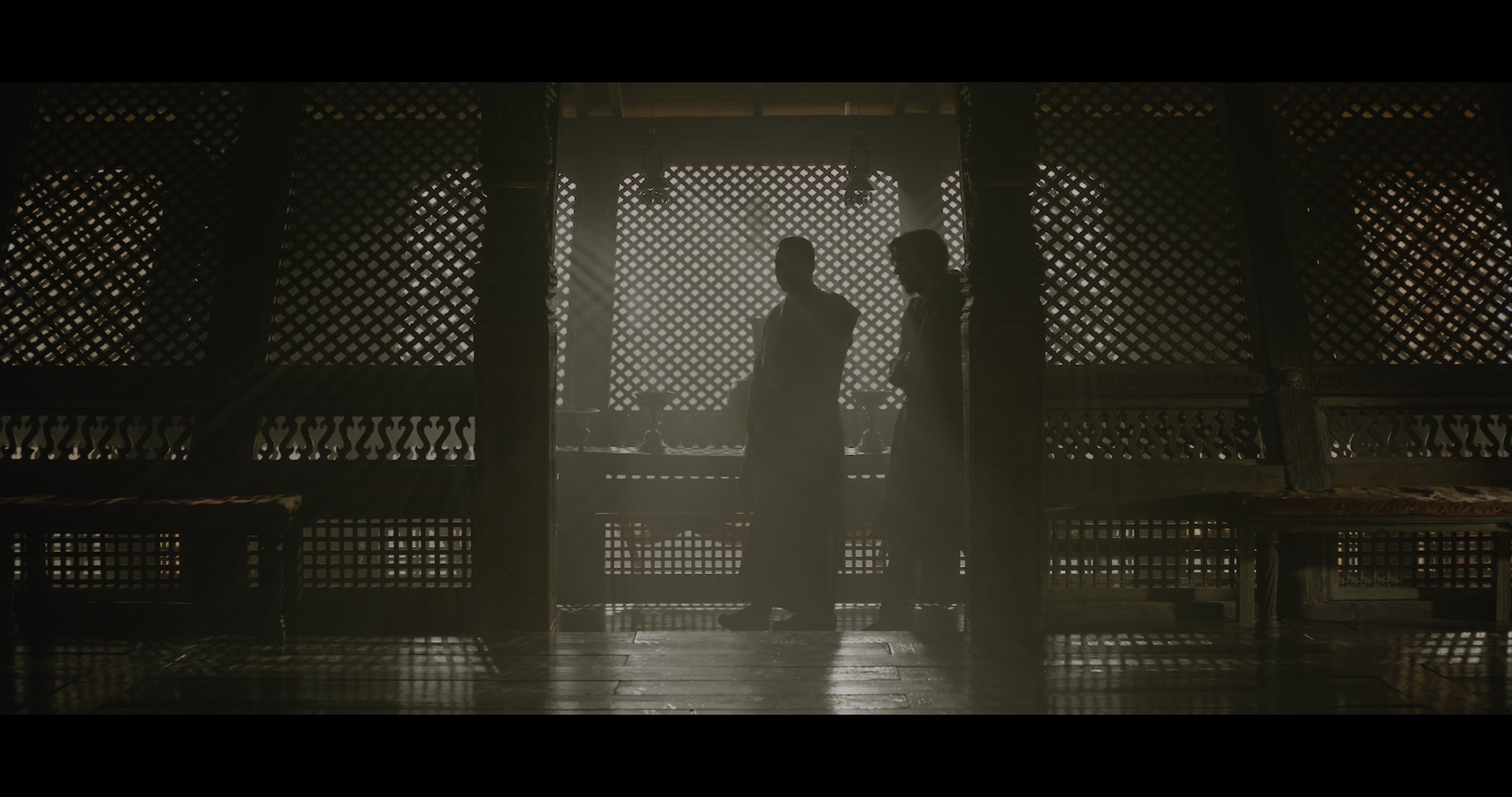 Doctor Strange (2016), wide, 1.90:1 — film still