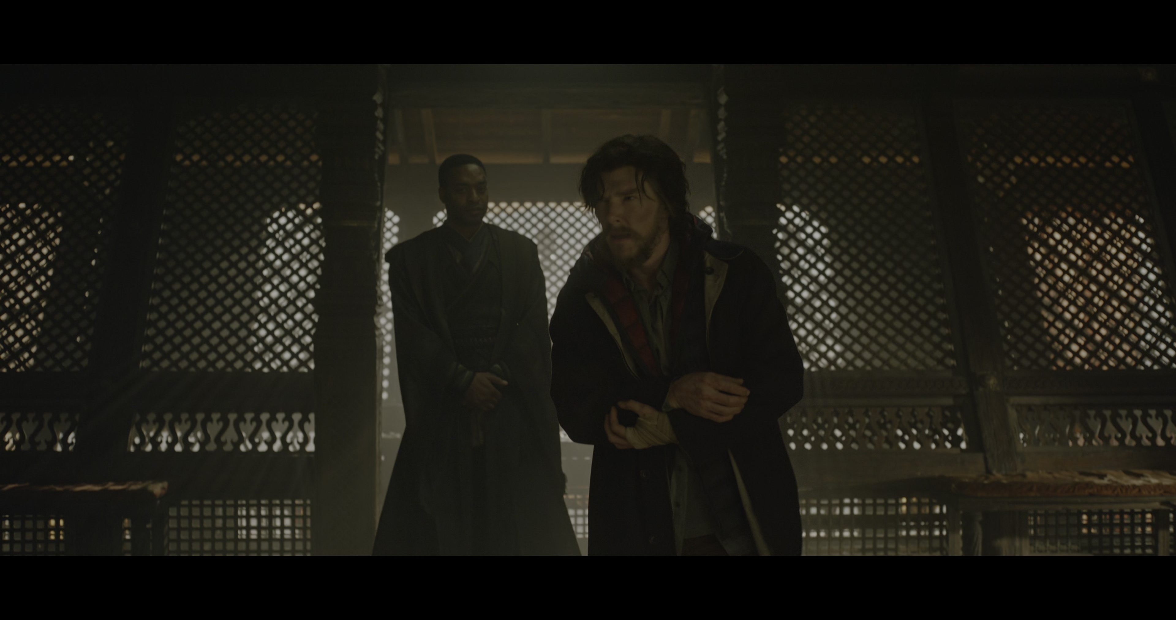 Doctor Strange (2016), wide, 1.90:1 — film still