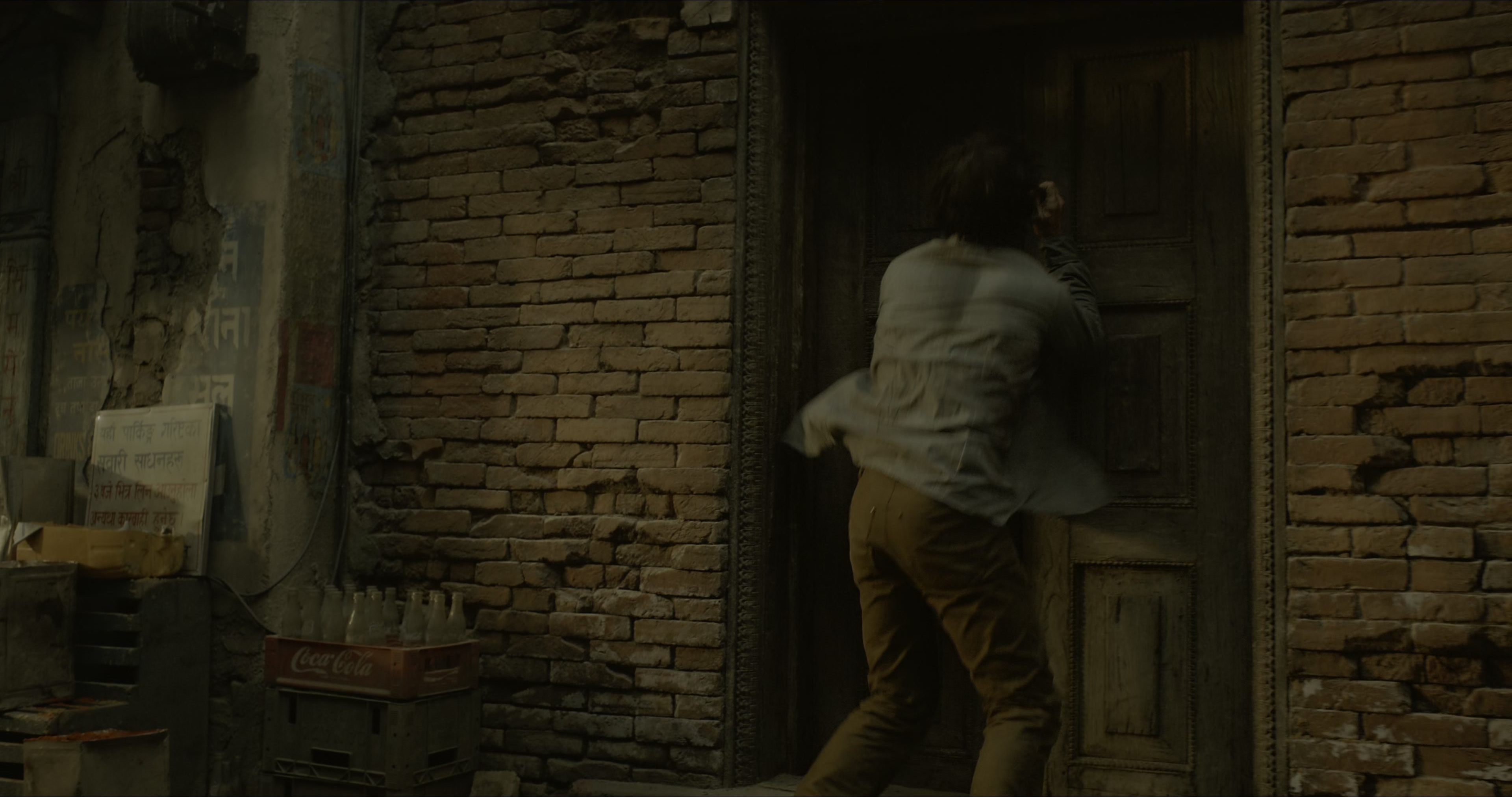 Doctor Strange (2016), wide, 1.90:1 — film still