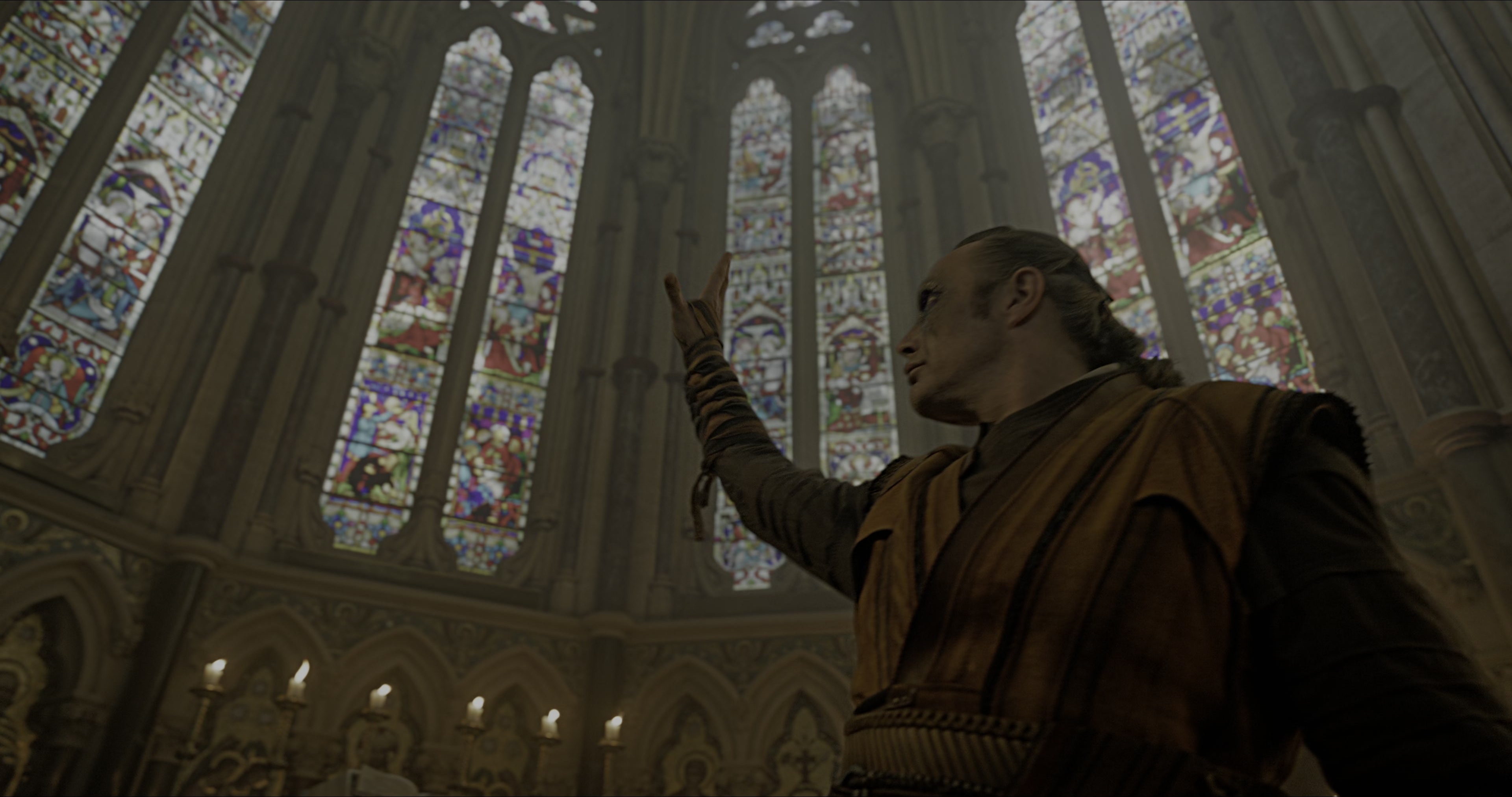 Doctor Strange (2016), wide, 1.90:1 — film still