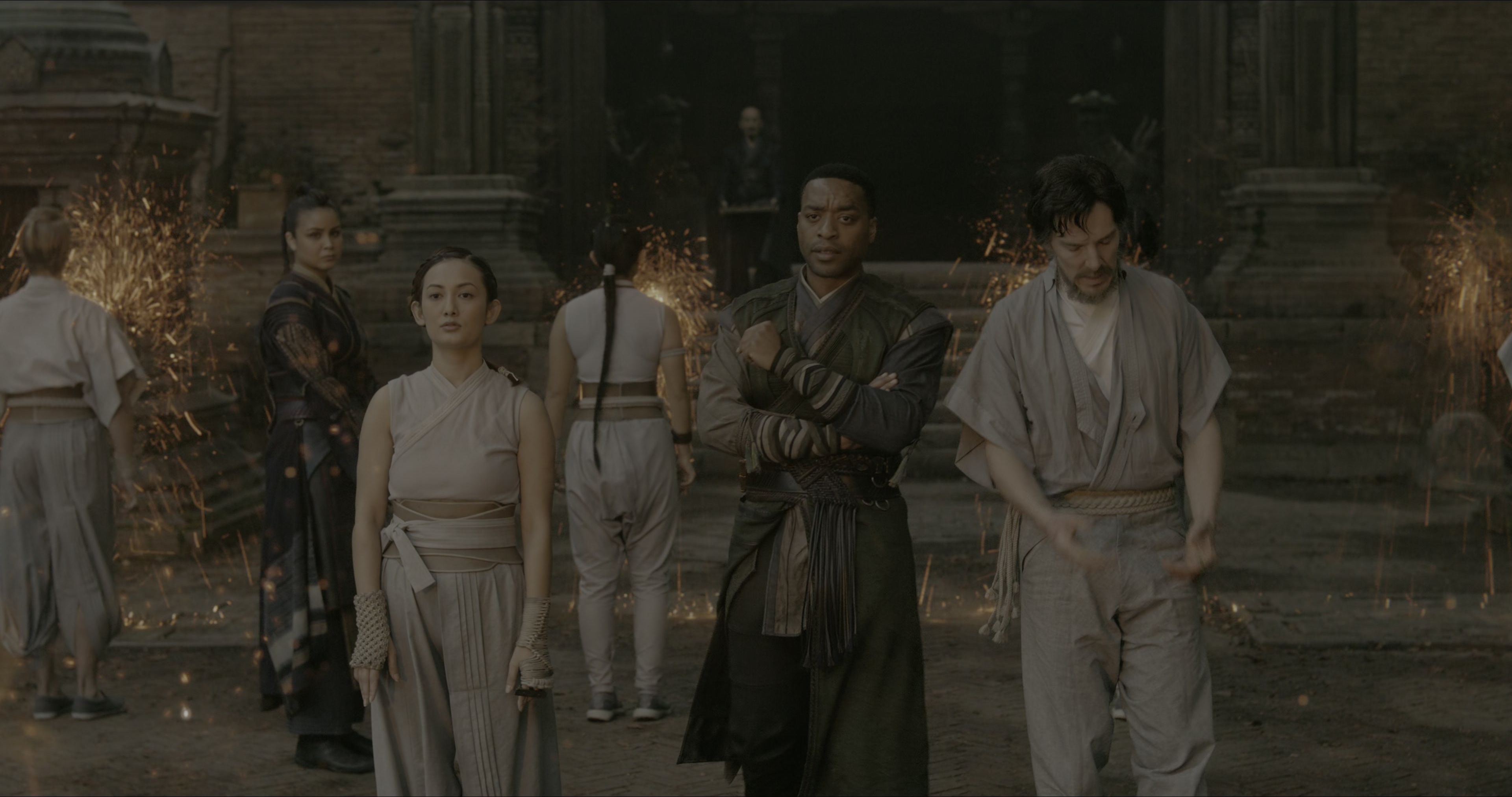 Doctor Strange (2016), wide, 1.90:1 — film still
